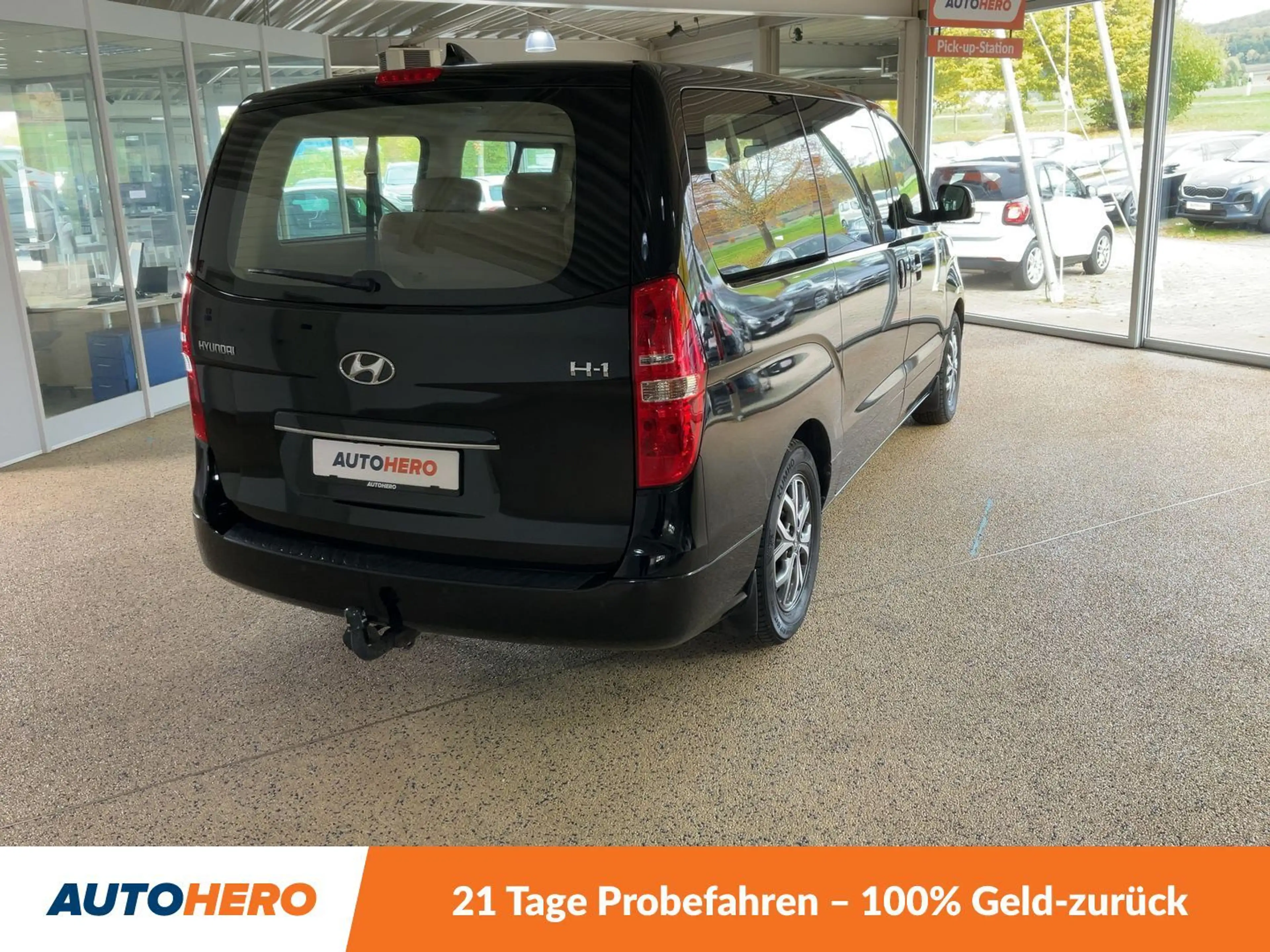 Hyundai H-1 2.5 CRDi Travel Premium Aut*NAVI*TEMPO*CAM*PDC*SHZ — photo 6