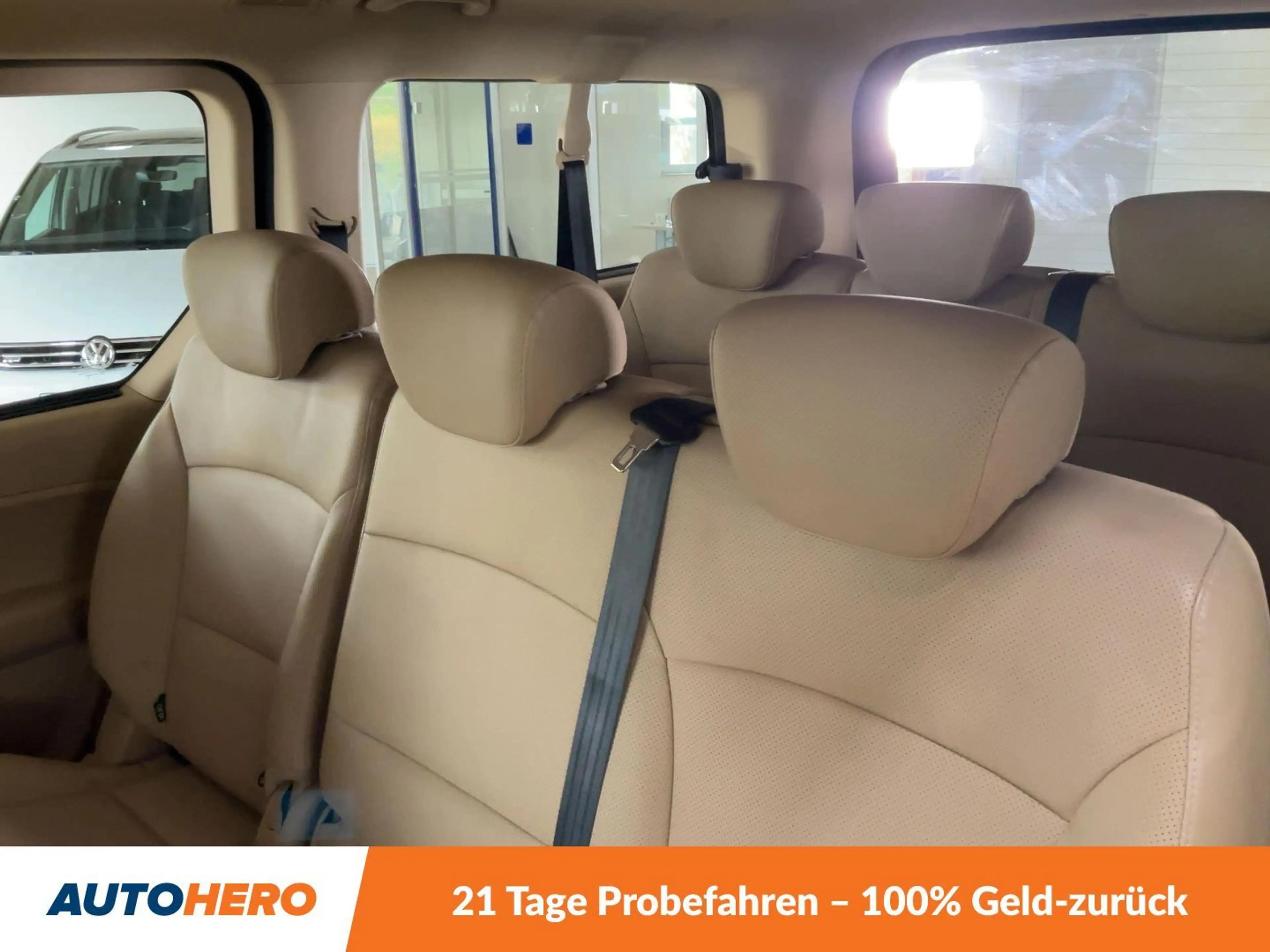 Hyundai H-1 2.5 CRDi Travel Premium Aut*NAVI*TEMPO*CAM*PDC*SHZ — photo 14