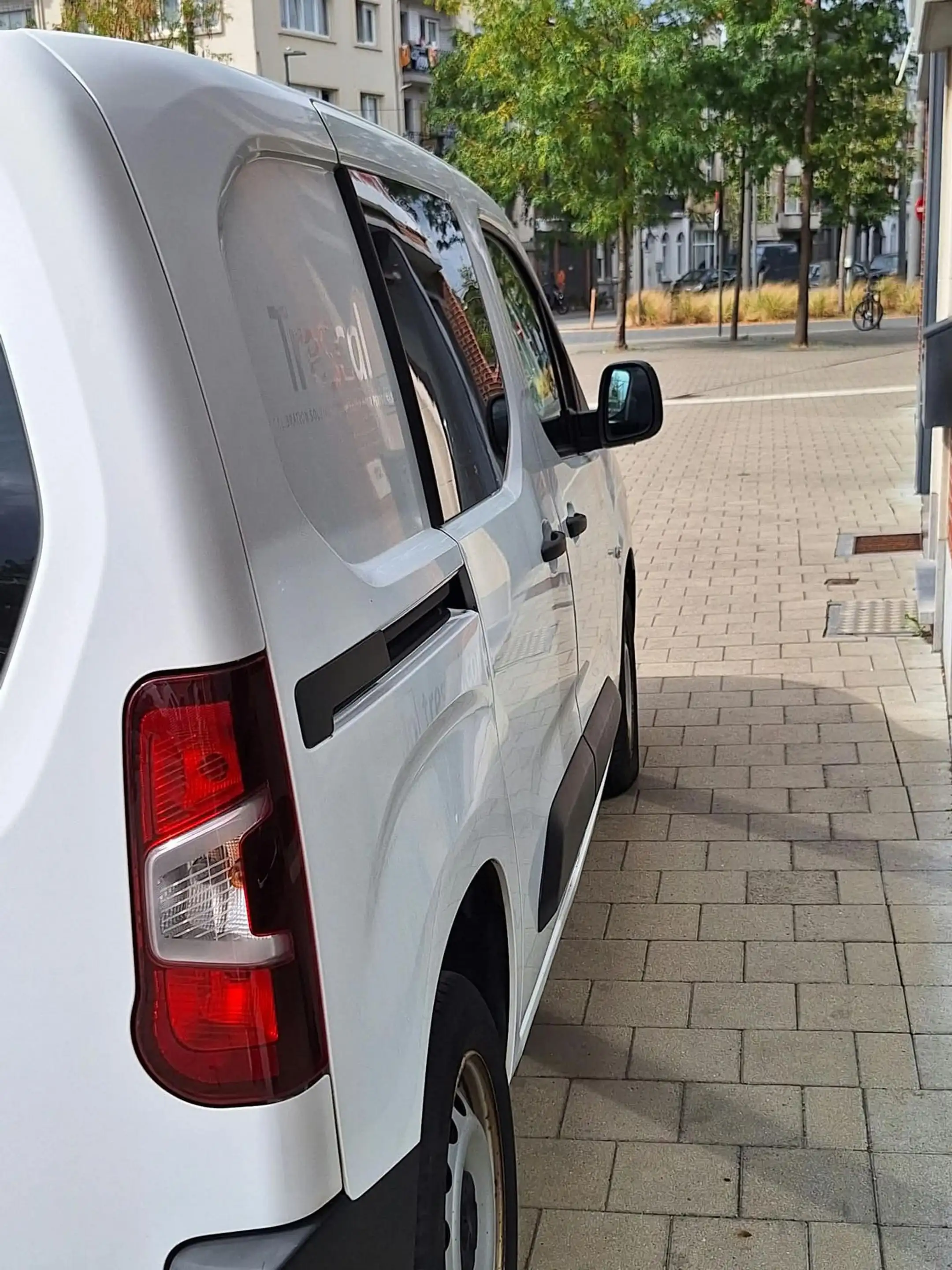 Peugeot Partner Standard Heavy Premium 1.5 BlueHDI S/S Man. 5 — photo 12