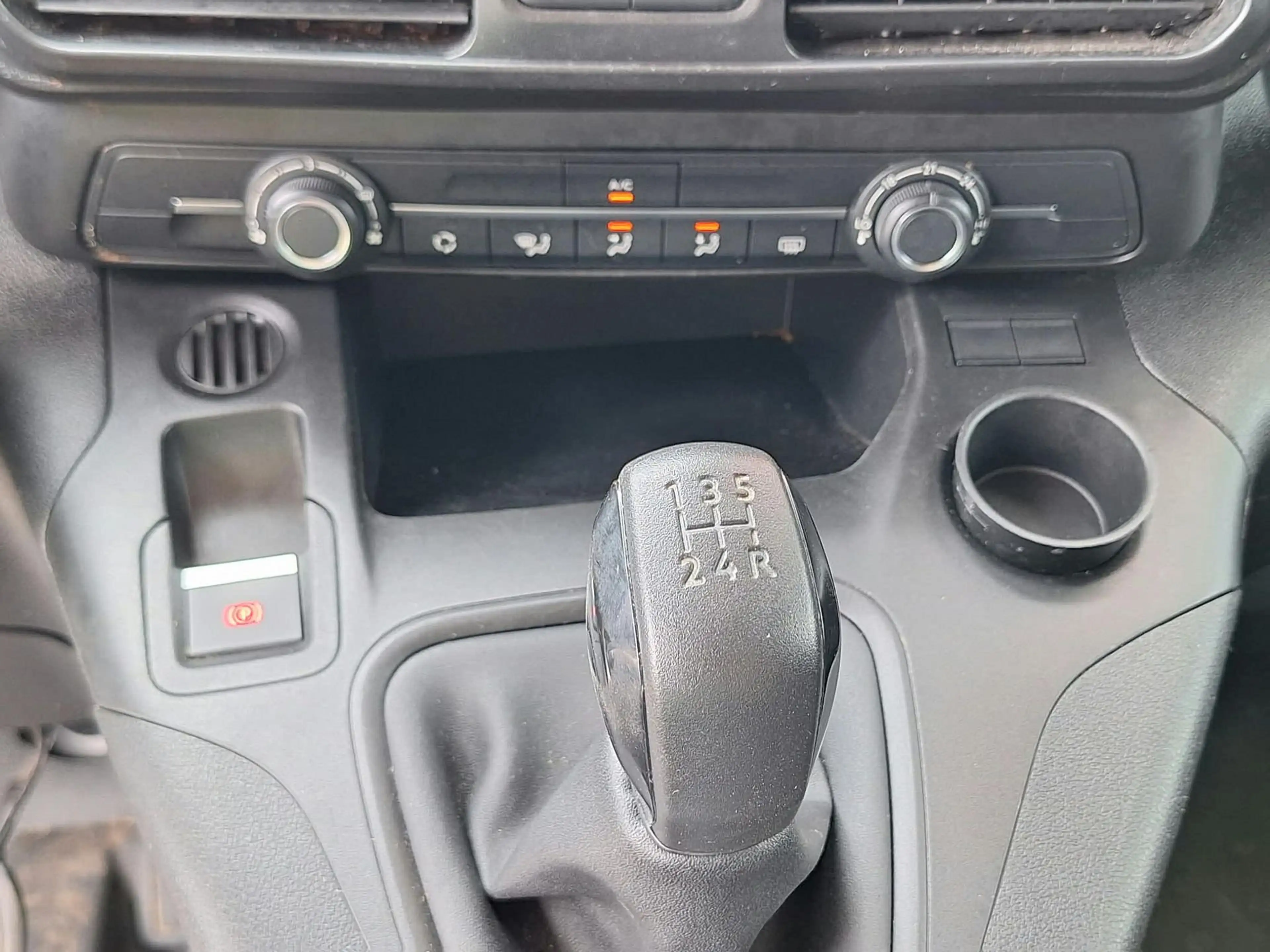 Peugeot Partner Standard Heavy Premium 1.5 BlueHDI S/S Man. 5 — photo 27