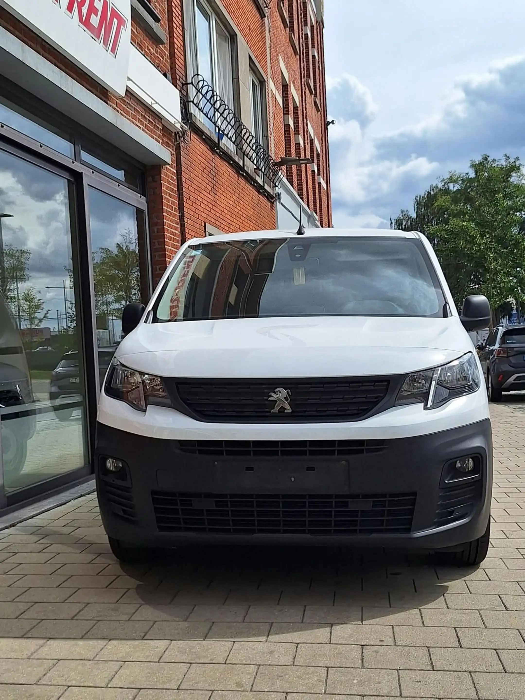 Peugeot Partner Standard Heavy Premium 1.5 BlueHDI S/S Man. 5 — photo 2