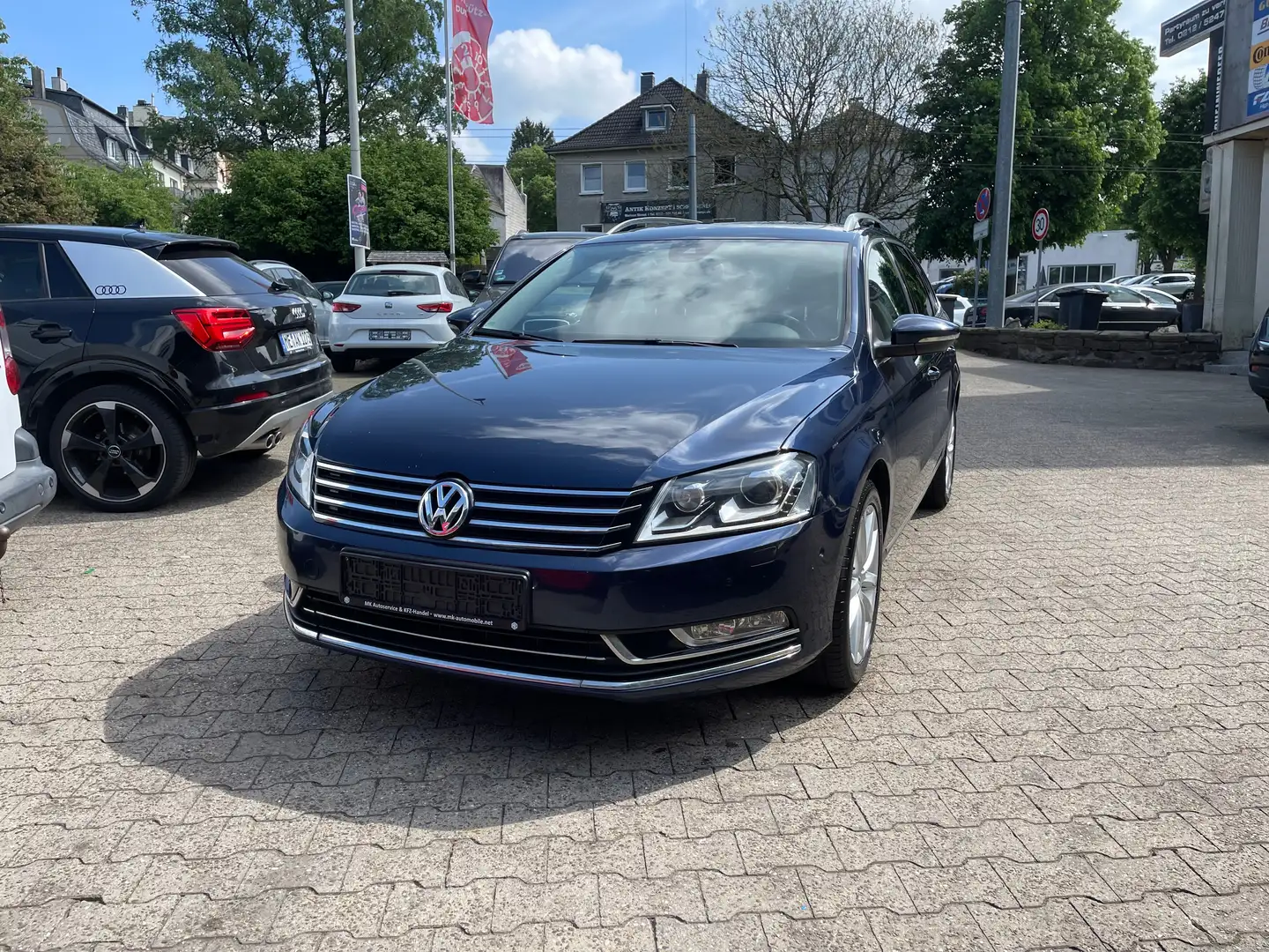 Volkswagen Passat Variant Highline BlueMotion Bleu - 1