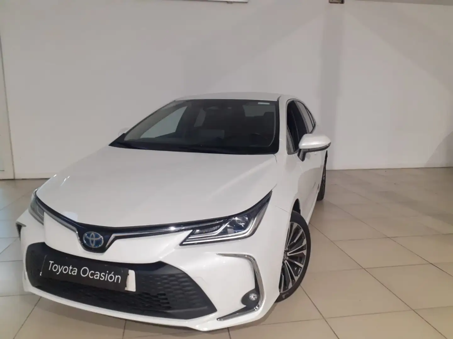 Toyota Corolla Sedán 140H Style Plus Bianco - 1