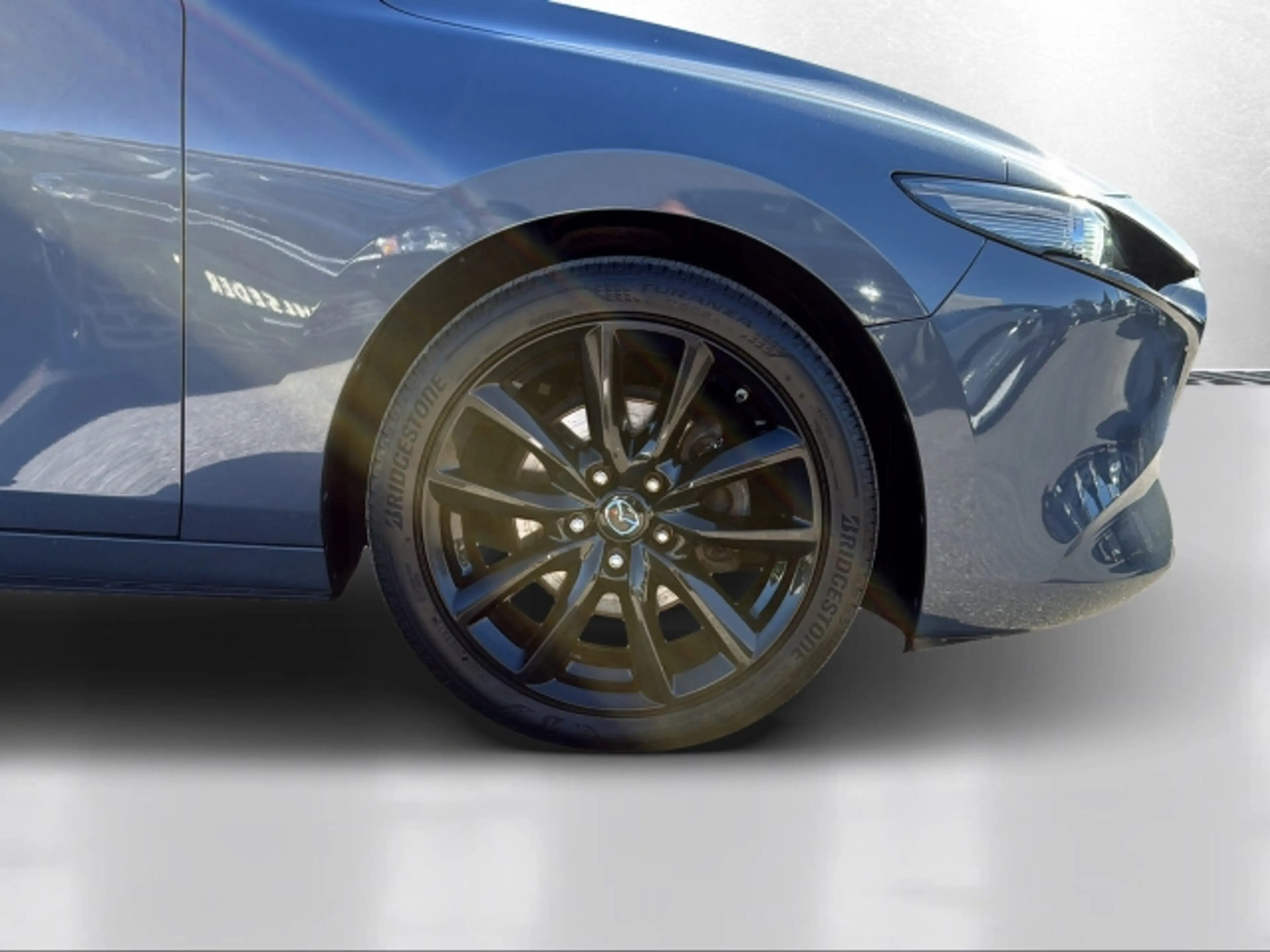 Mazda 3 Skyactive-X180 AWD GT — photo 7