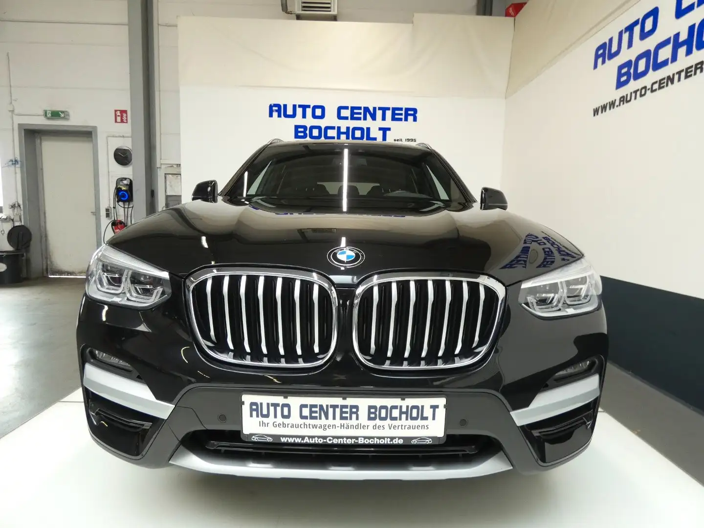 BMW X3 xDrive 30 d xLine*Live Cockpit*HiFi*AHK*HUD Schwarz - 1