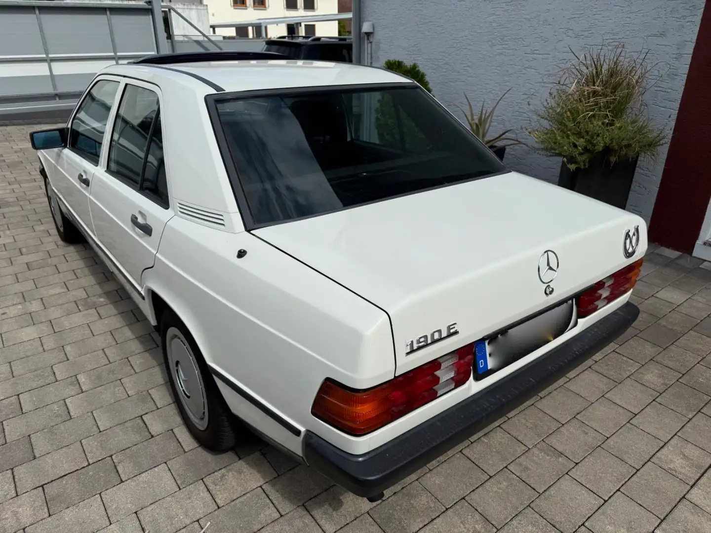 Mercedes-Benz 190 E Automatik Schiebedach erste Serie bis 1985 Alb - 2