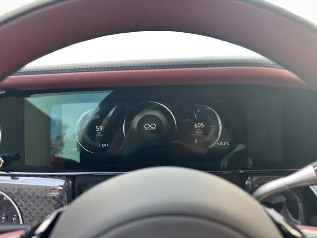 Rolls-Royce Cullinan view 15