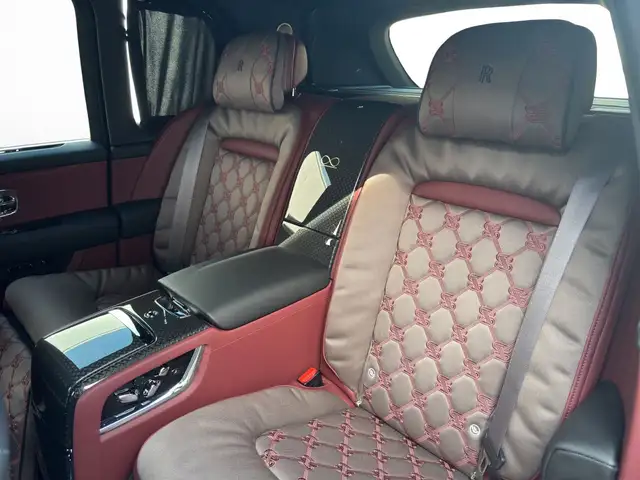 Rolls-Royce Cullinan view 11