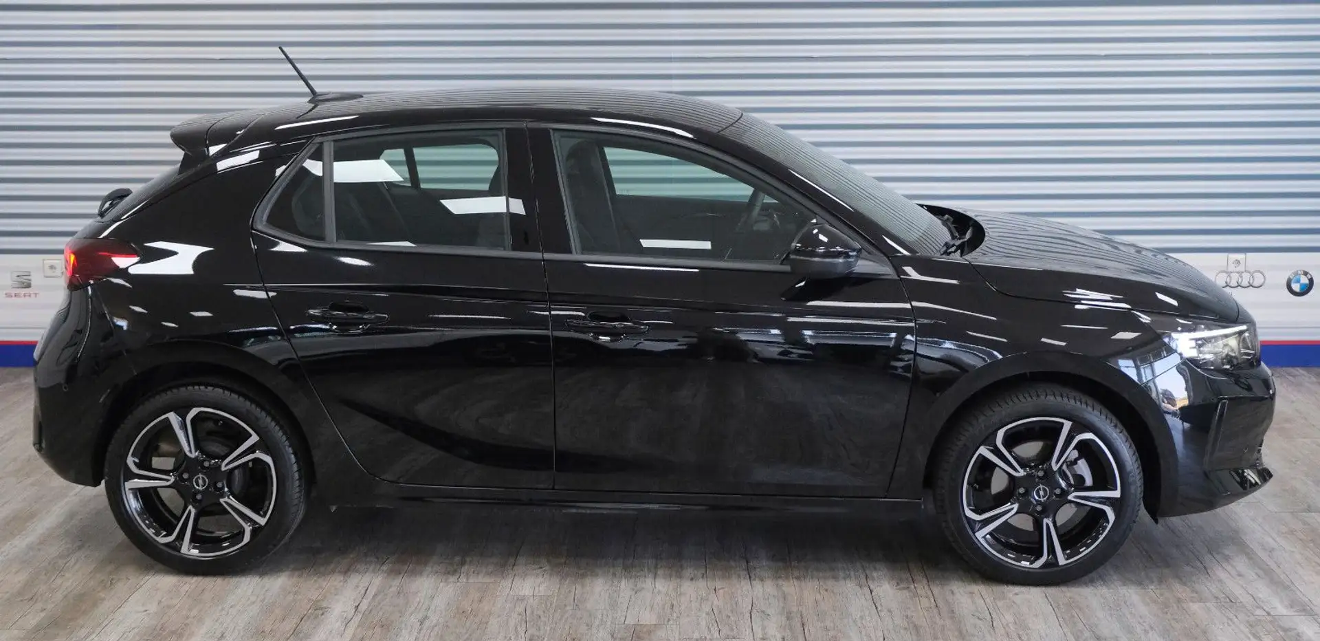 Opel Corsa F 1.2 GS *MULTIM./LED/SHZ/PARK&GO/17"/AHK Schwarz - 2