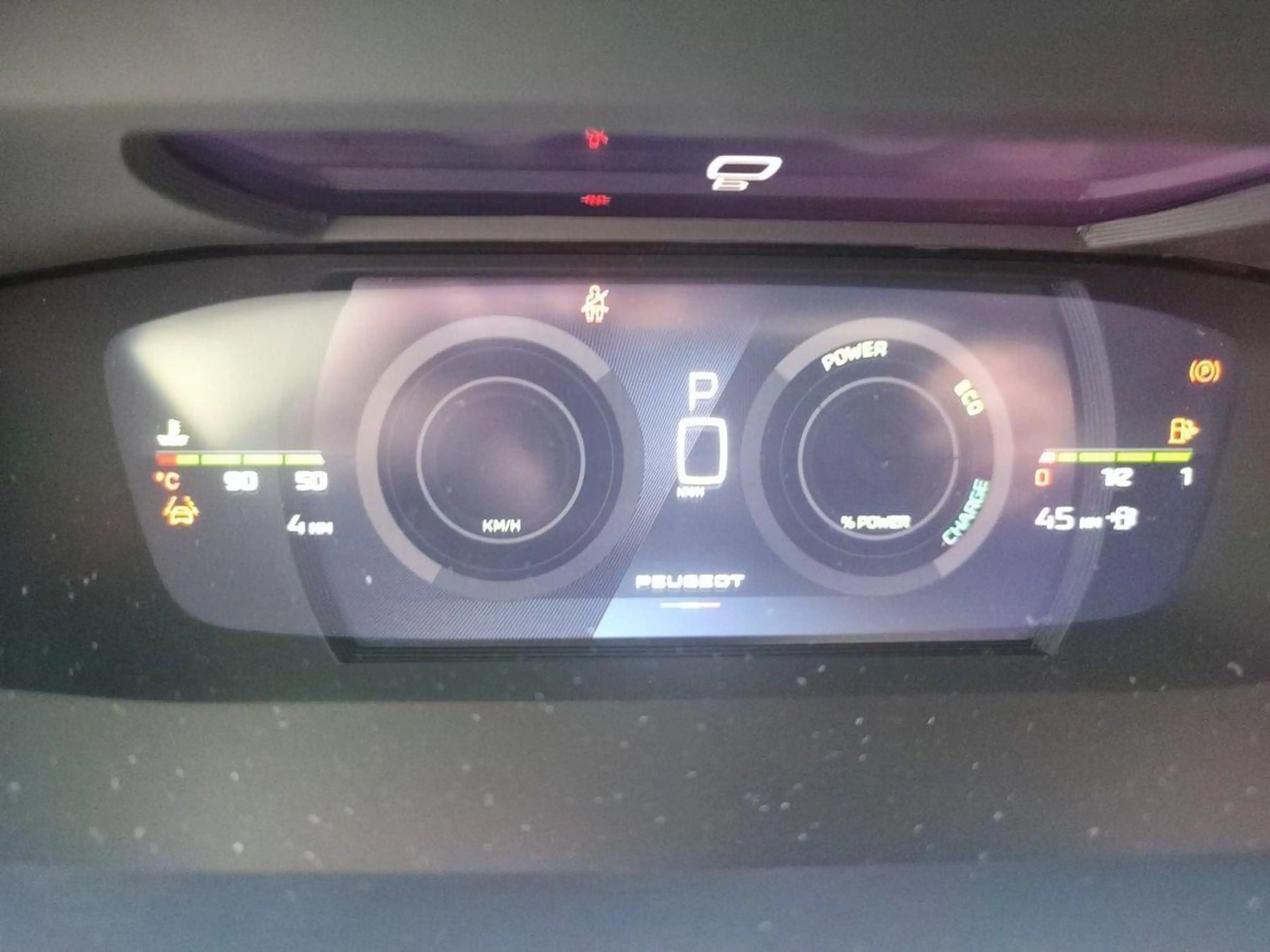Peugeot 308 SW Hybrid 145 GT Exclusive — photo 9