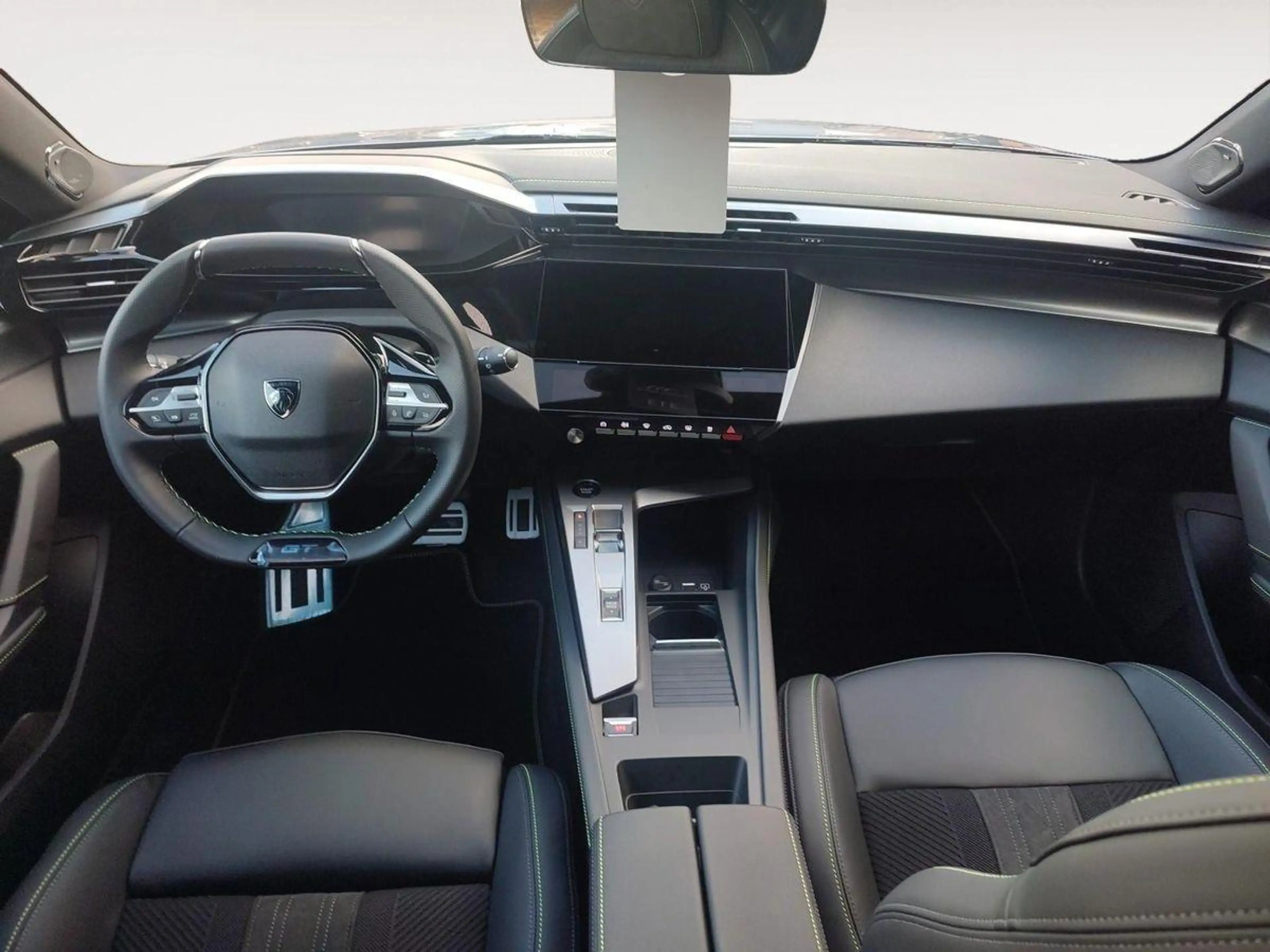 Peugeot 308 SW Hybrid 145 GT Exclusive — photo 7