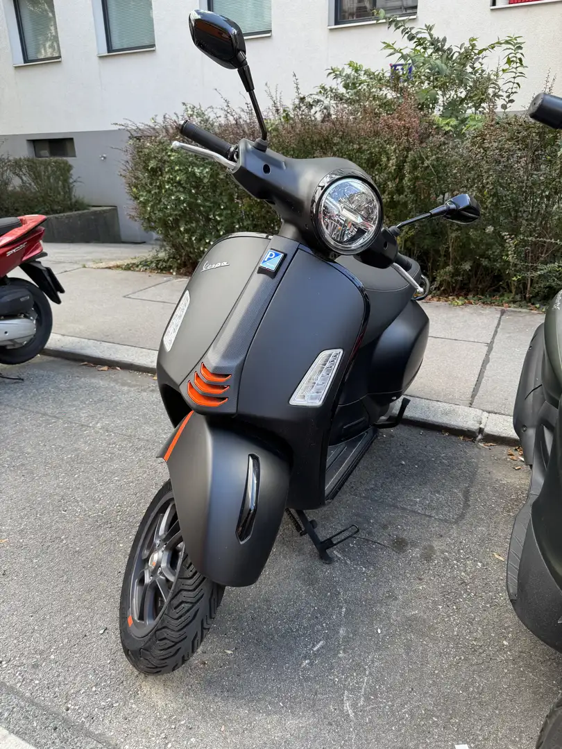 Vespa GTS Super Sport 300 - 2