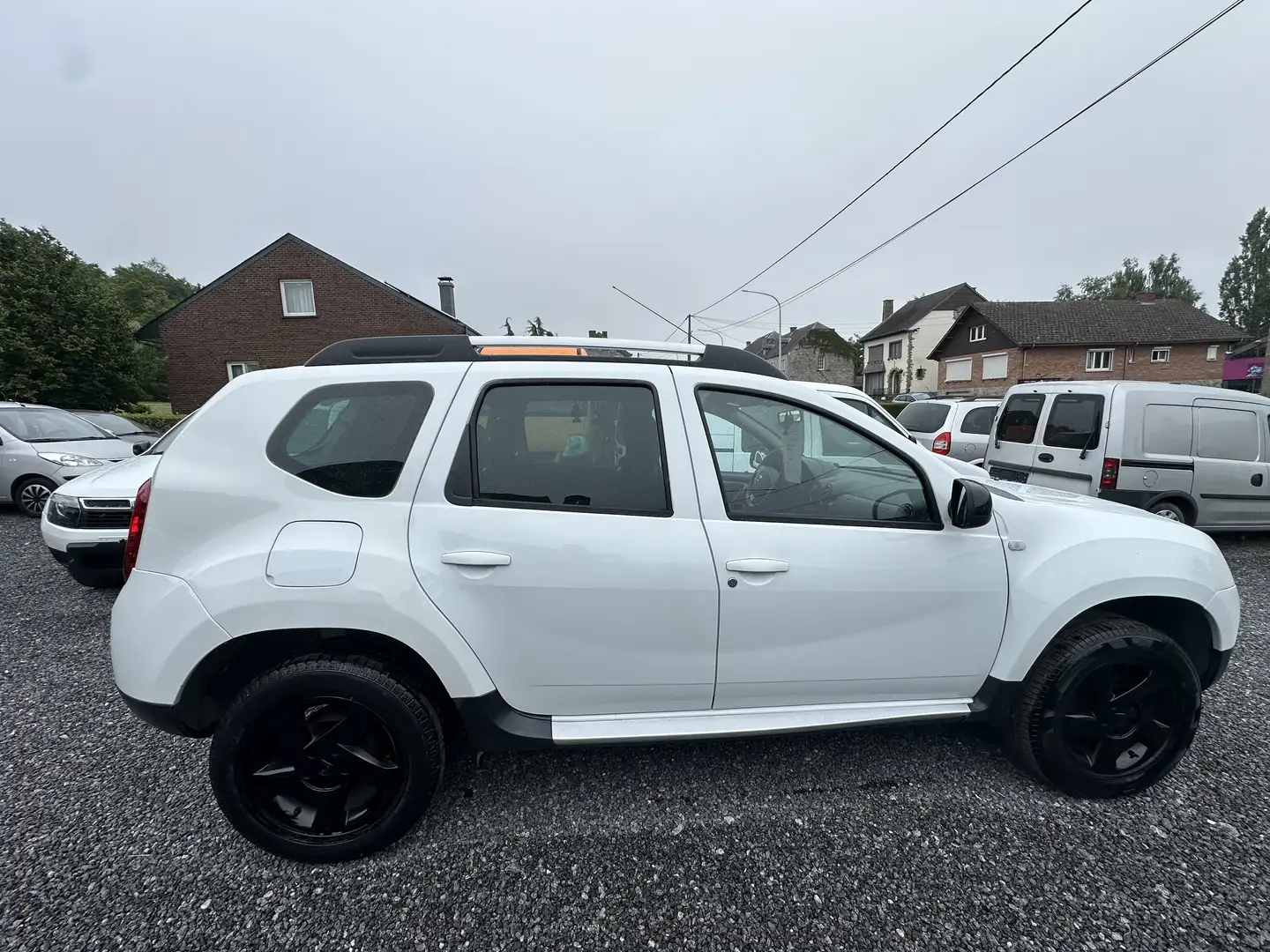 Dacia Duster 1.6i 4x2 Ambiance - 2