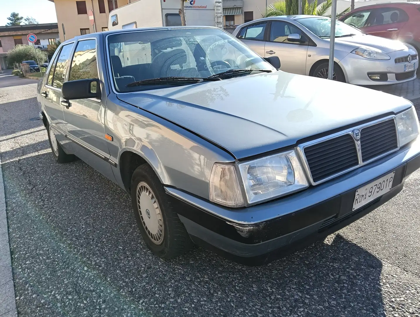 Lancia Thema Thema 2.0 ie Albastru - 2
