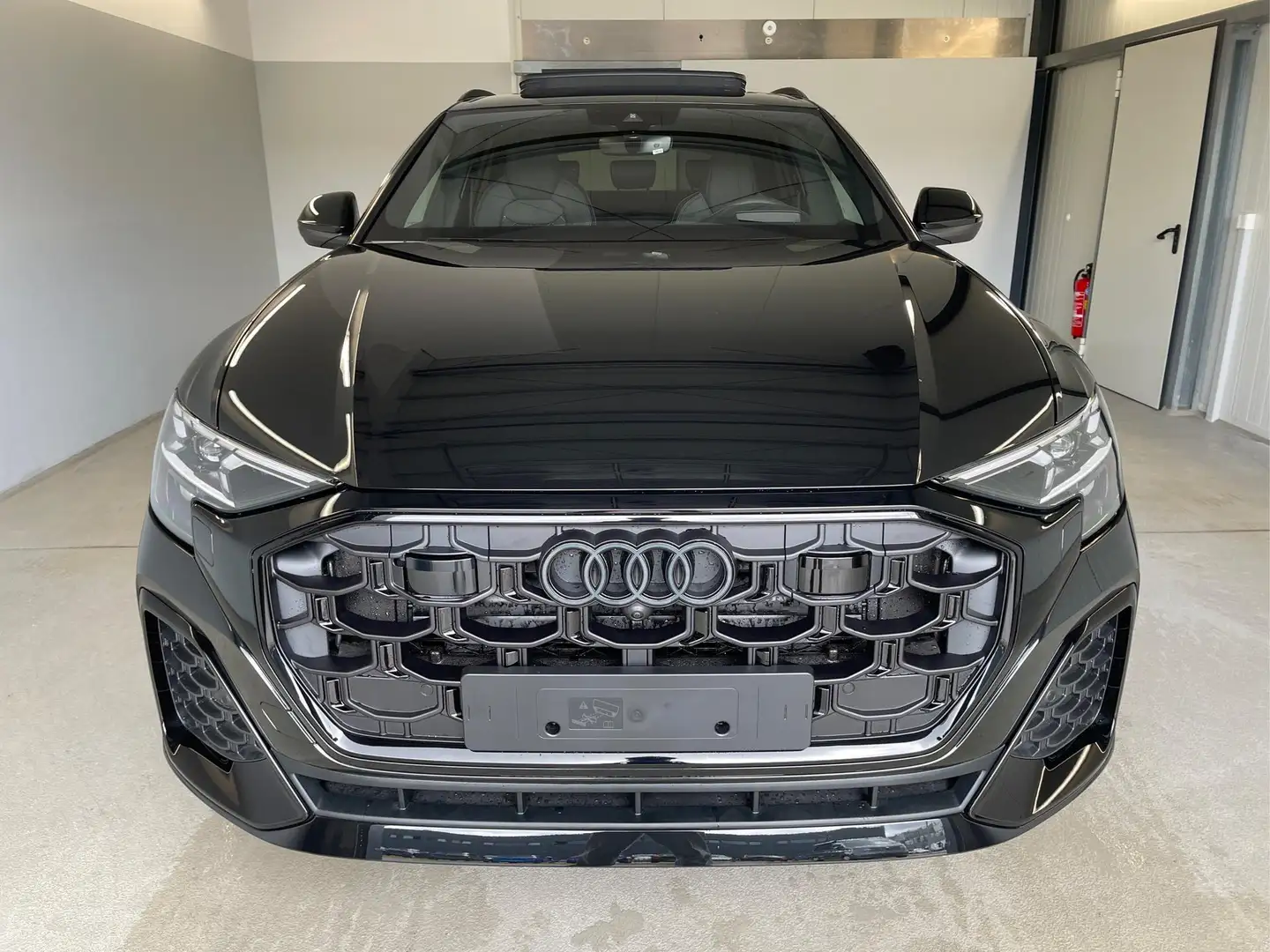Audi Q8 50 TDI quattro S line STHZ+Pano+AHK+HUD+23+OLED... Schwarz - 2