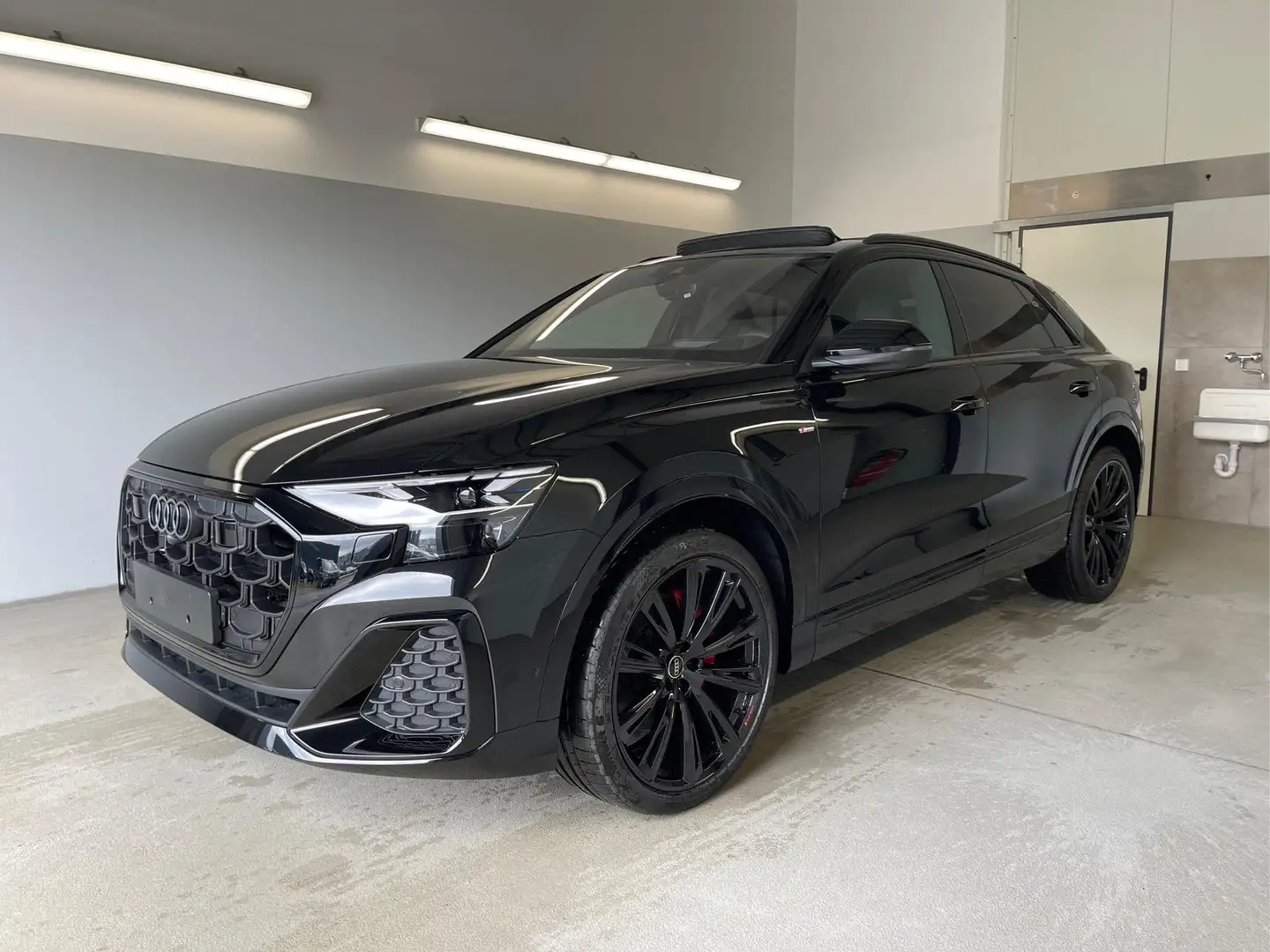 Audi Q8 50 TDI quattro S line STHZ+Pano+AHK+HUD+23+OLED... Schwarz - 1