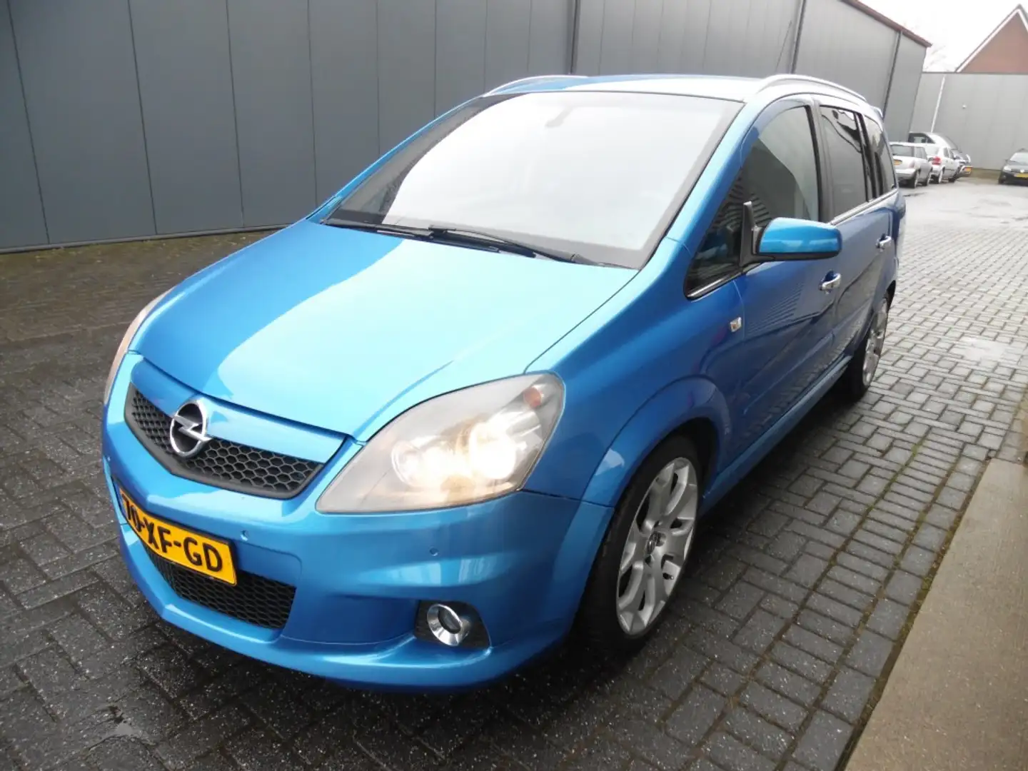 Opel Zafira 2.0 T OPC Blauw - 1