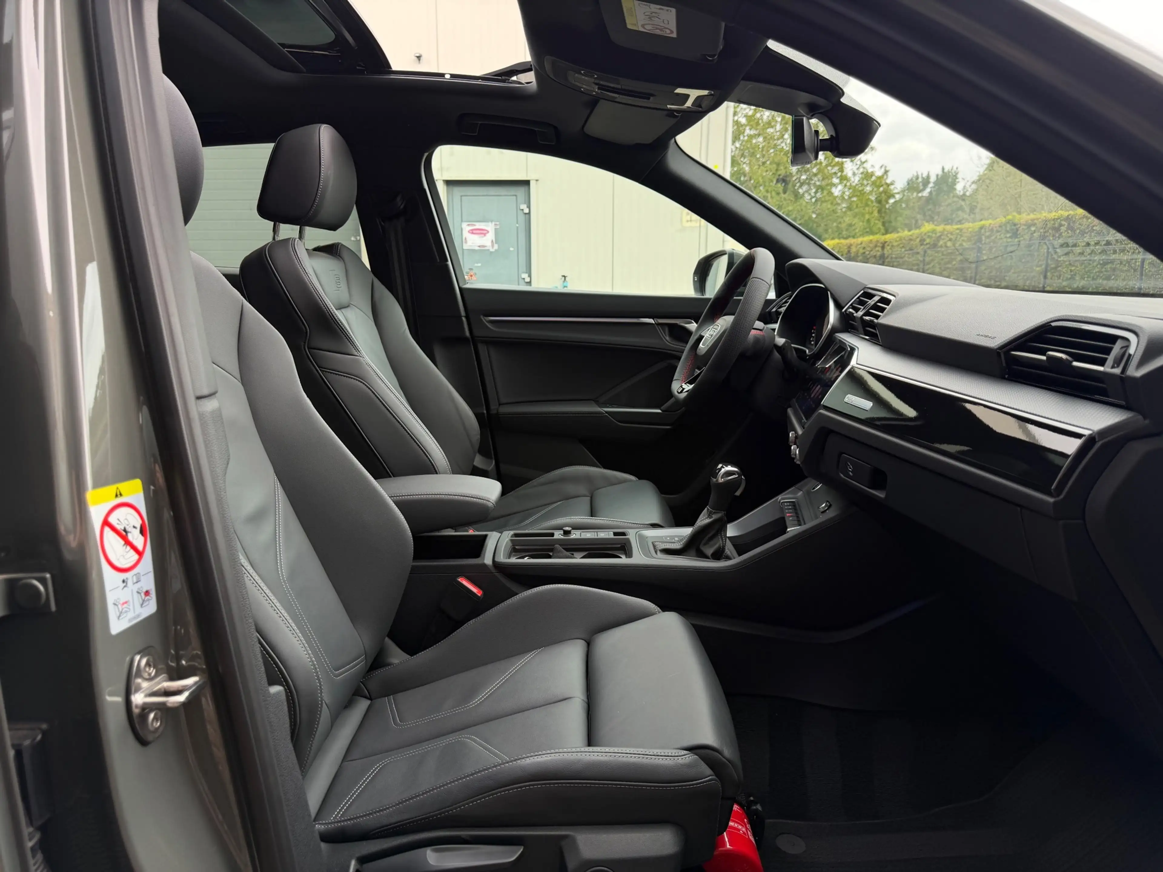 Audi Q3 SPORTBACK 35 TFSI S-Line 150 pk Blackstyle/pano/Ca — photo 13