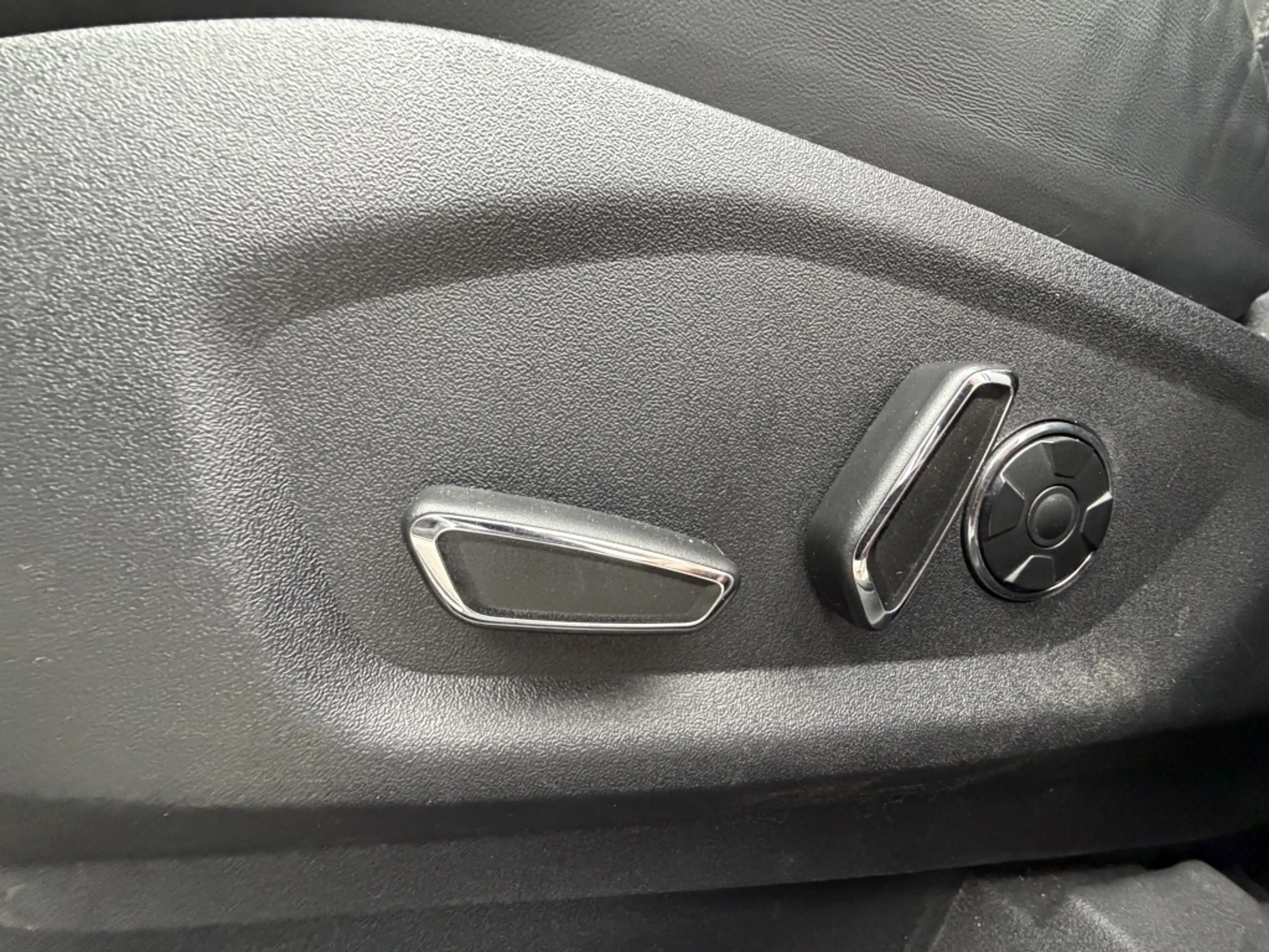 Ford S-Max 2.0 Vignale Full options. “NAP” orgineel NL 1e eig — photo 46