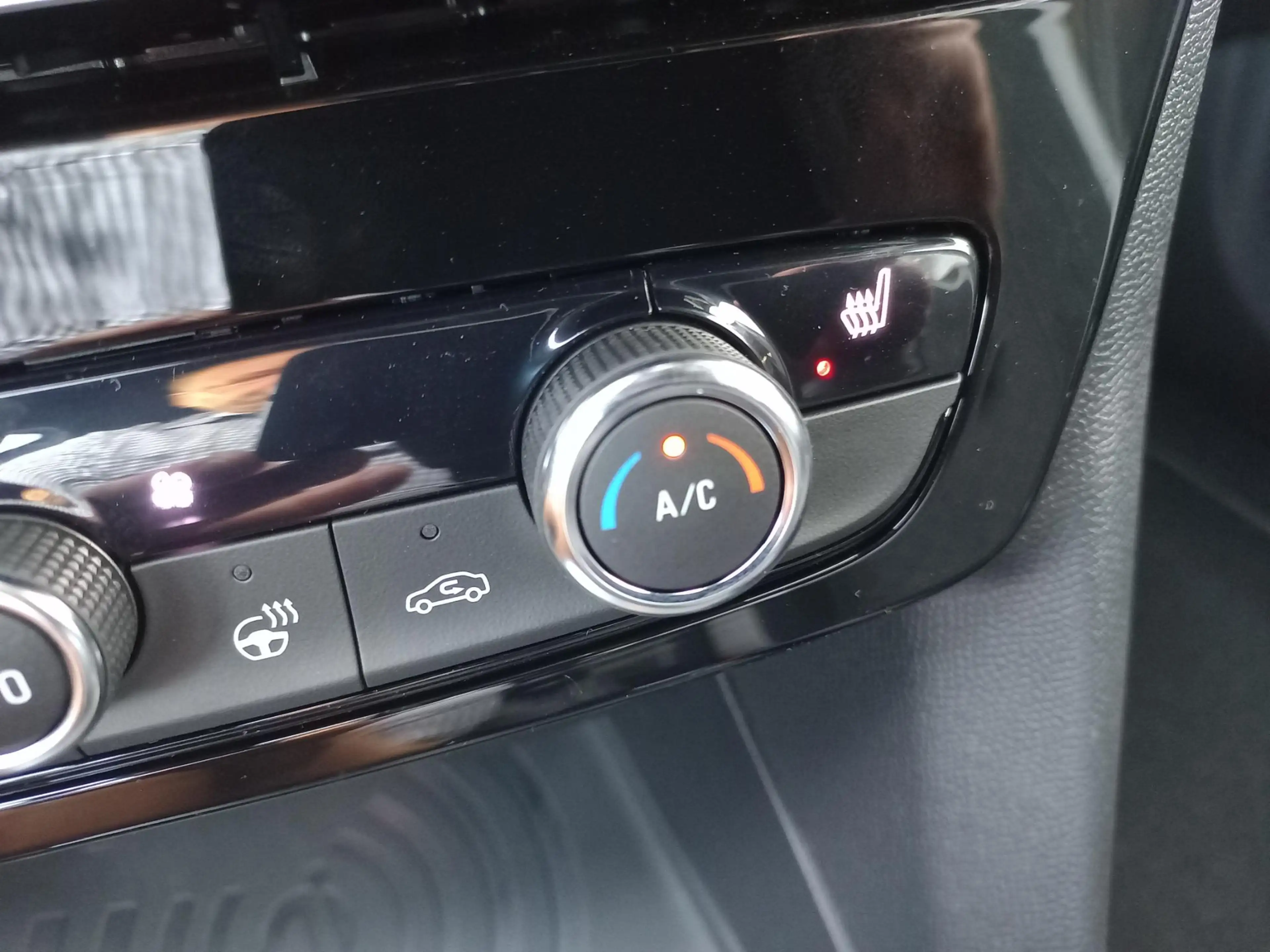 Opel Mokka 1.2T 136pk Business Edition | Climate control | Na — photo 13