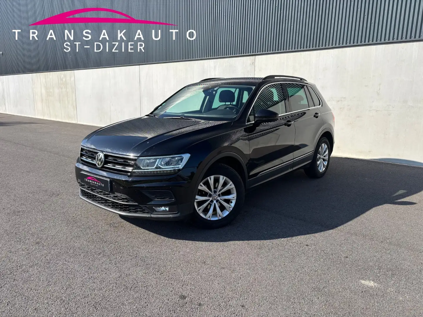Volkswagen Tiguan Confortline Negro - 1