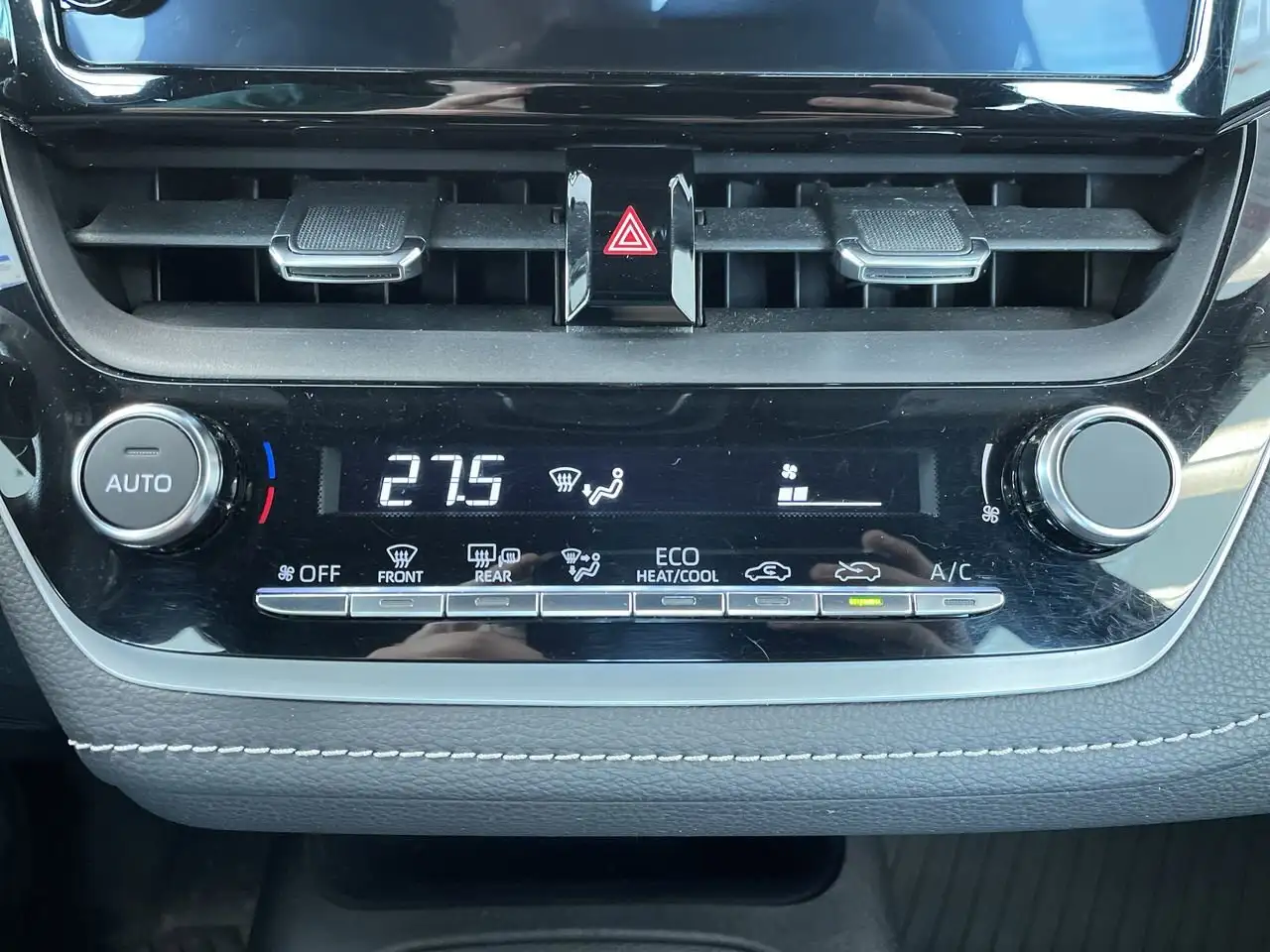 Toyota Corolla снимка Toyota Corolla