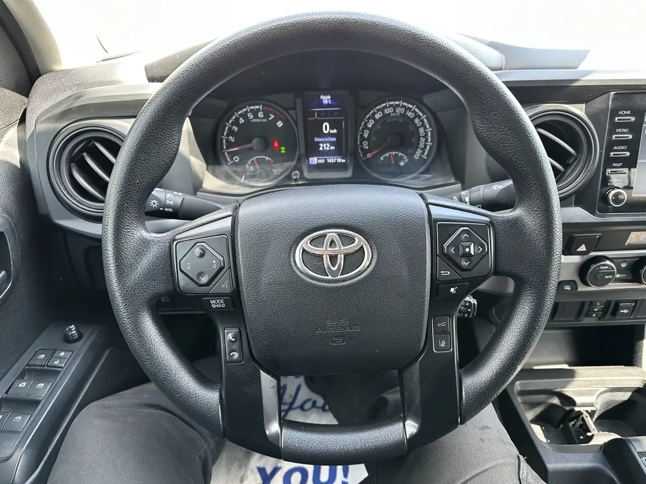 Toyota Tacoma снимка Toyota Tacoma