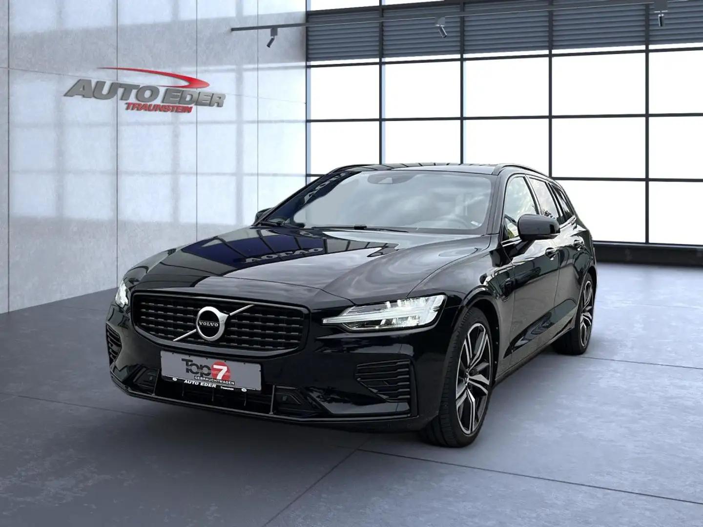 Volvo V60 R Design Recharge Plug-In Hybrid AWD Bluetooth Noir - 2