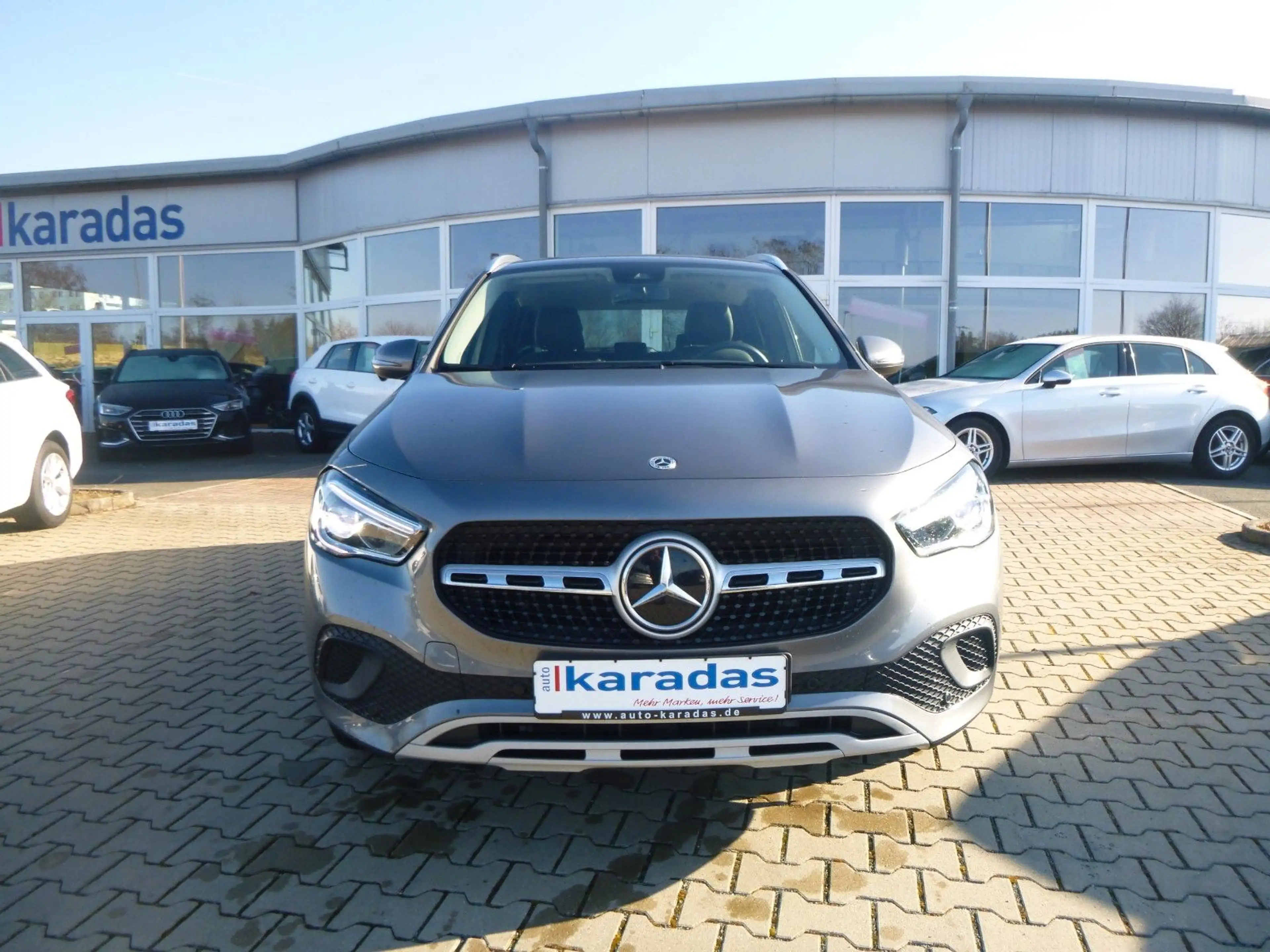 Mercedes-Benz GLA 200 AUT/LED/NAV/SHZ/Teilleder — photo 3