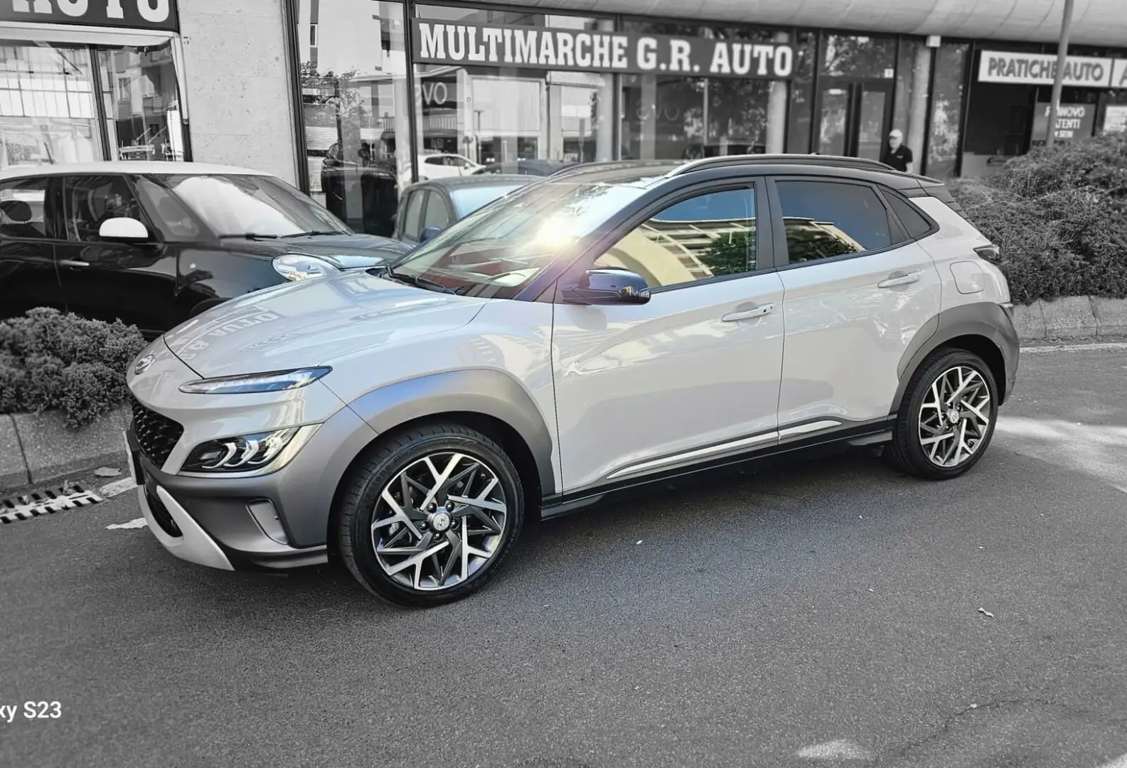 Hyundai KONA HEV 1.6 DCT XClass Grijs - 2