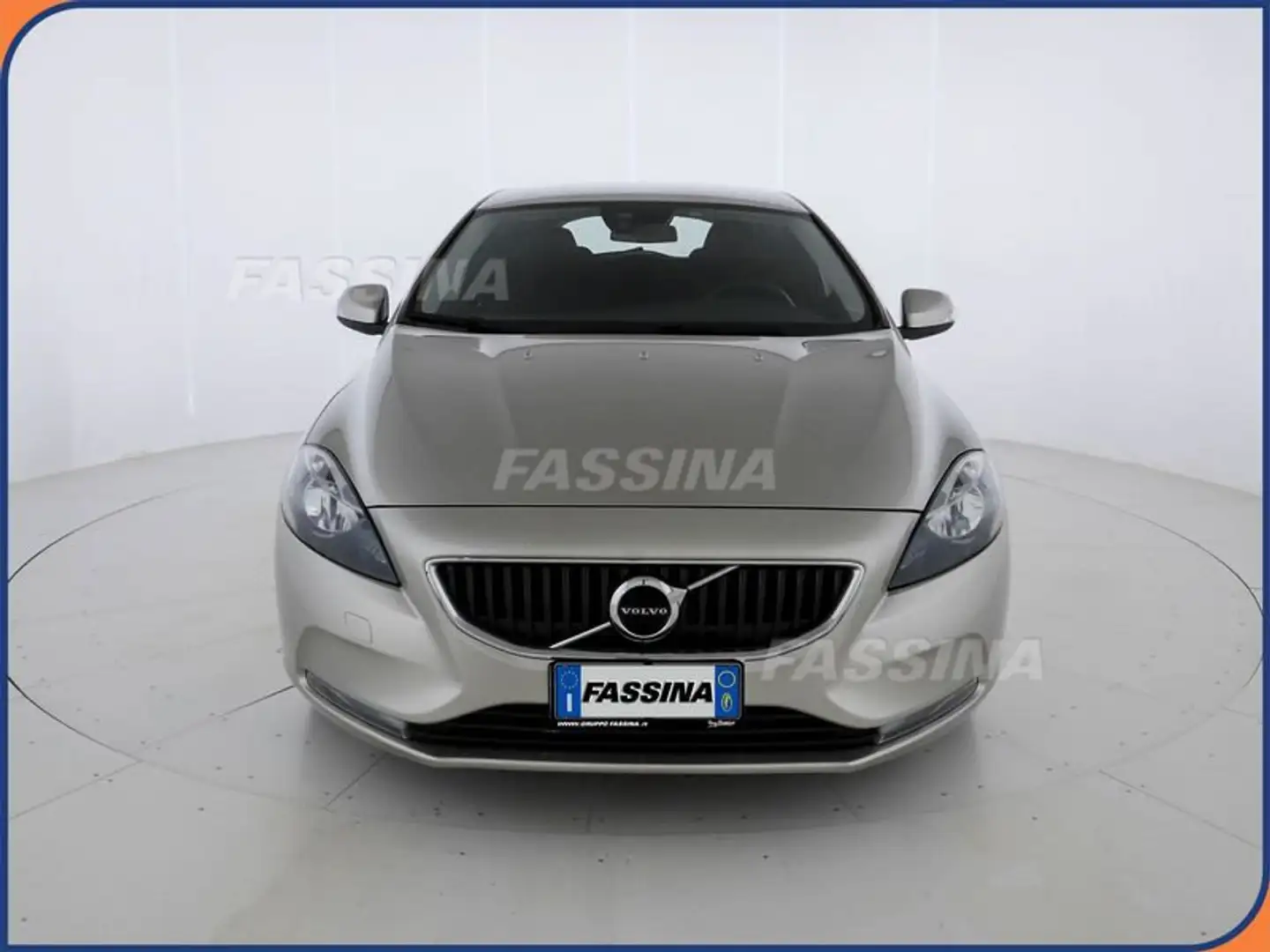 Volvo V40 D2 Geartronic Business 120 CV Beige - 2
