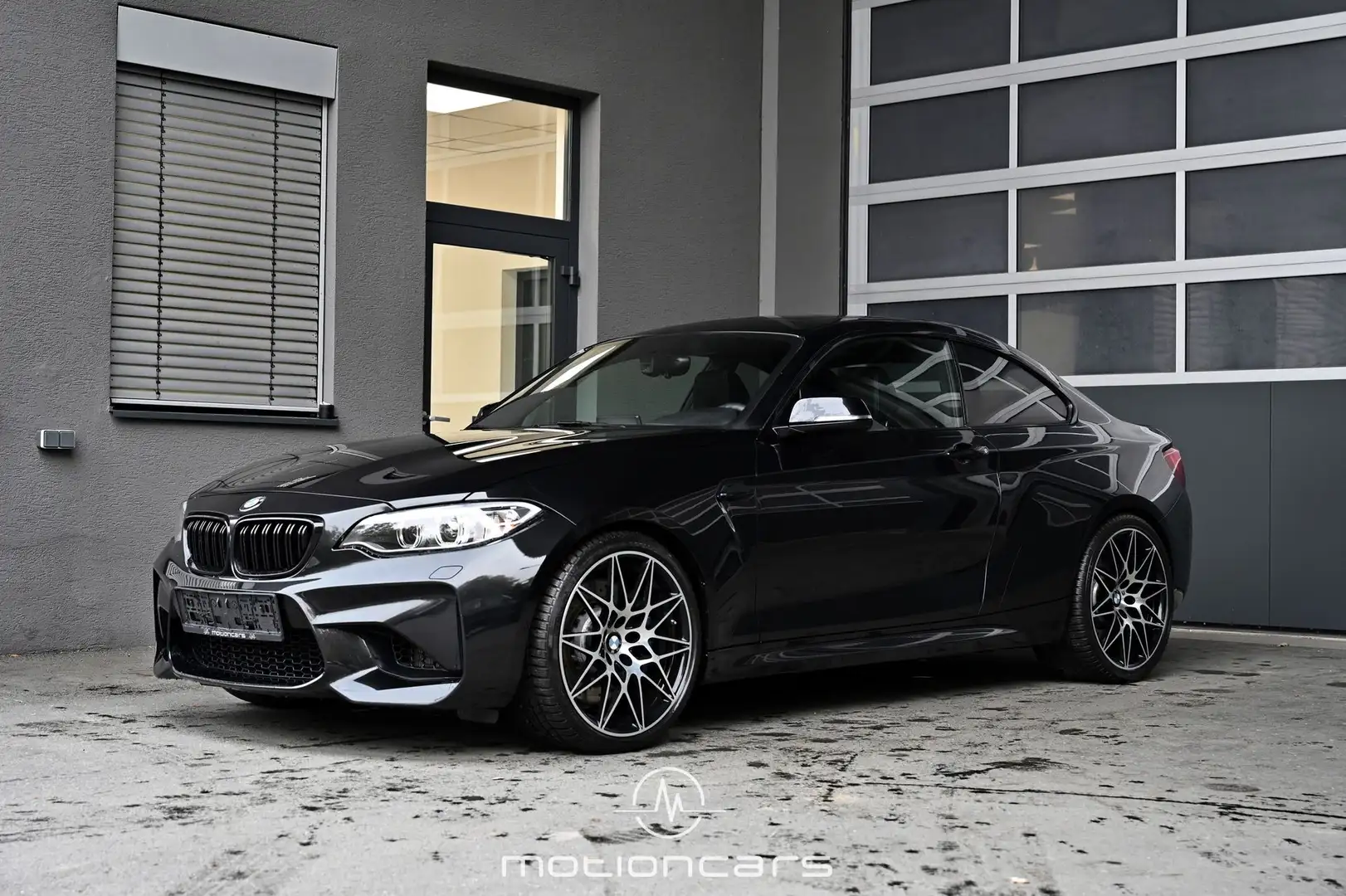 BMW M2 - M2 EXP € 37.980,- Schwarz - 1