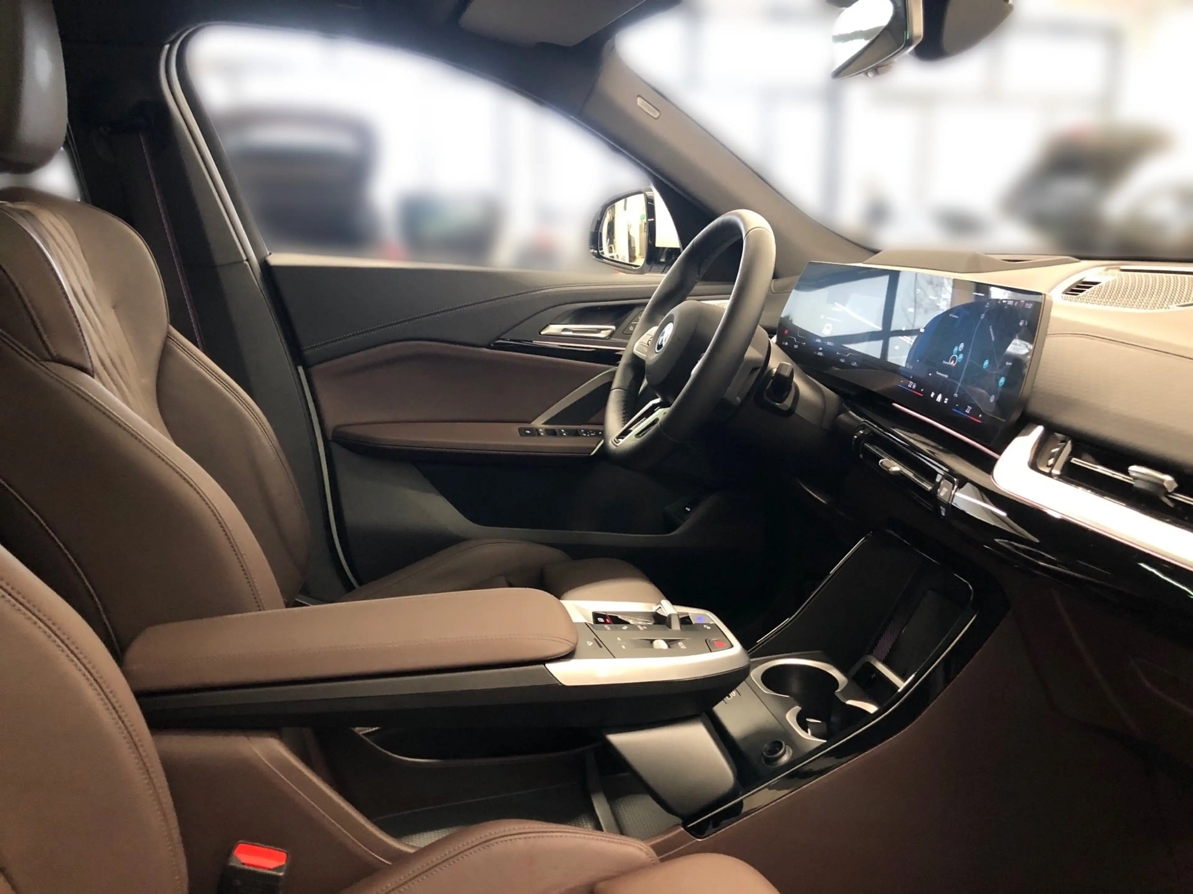 BMW iX2 xDrive30 — photo 12