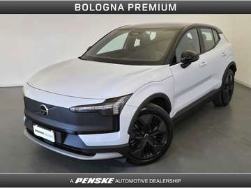 EX30 Cross Country twin motor performance Ultra awd