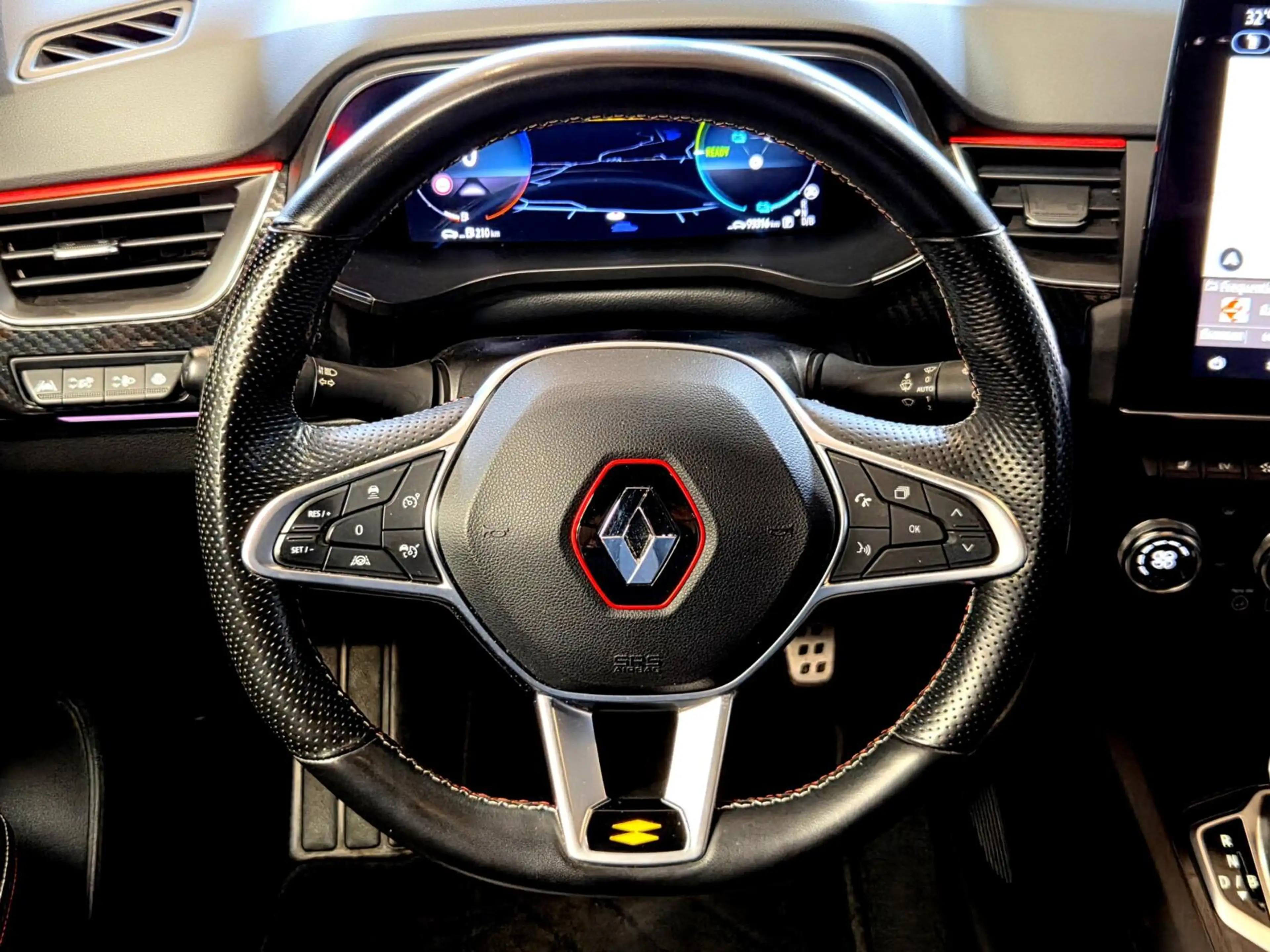 Renault Arkana 1.6 E-Tech Hybrid 145 R.S. Line — photo 34