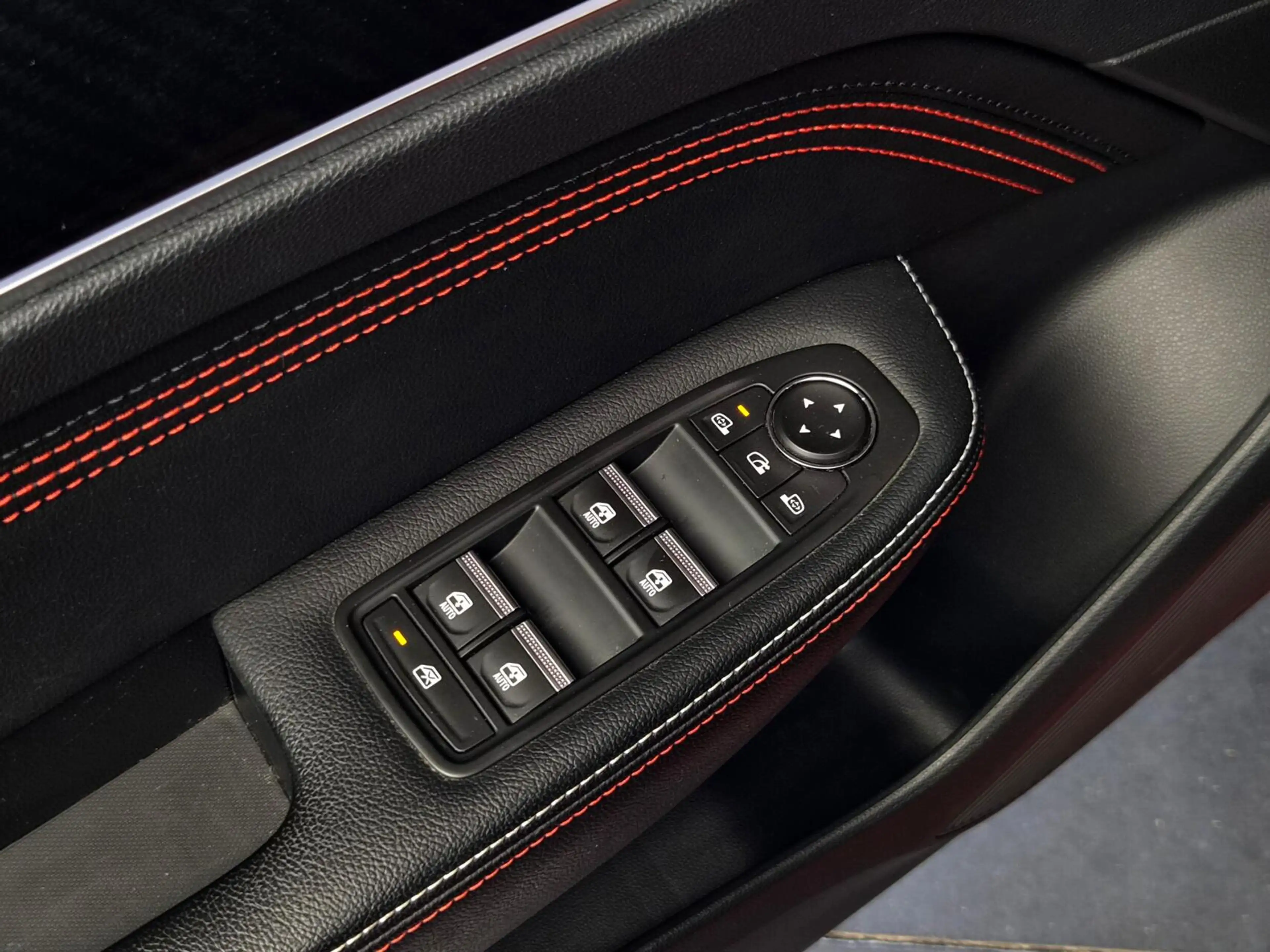 Renault Arkana 1.6 E-Tech Hybrid 145 R.S. Line — photo 24
