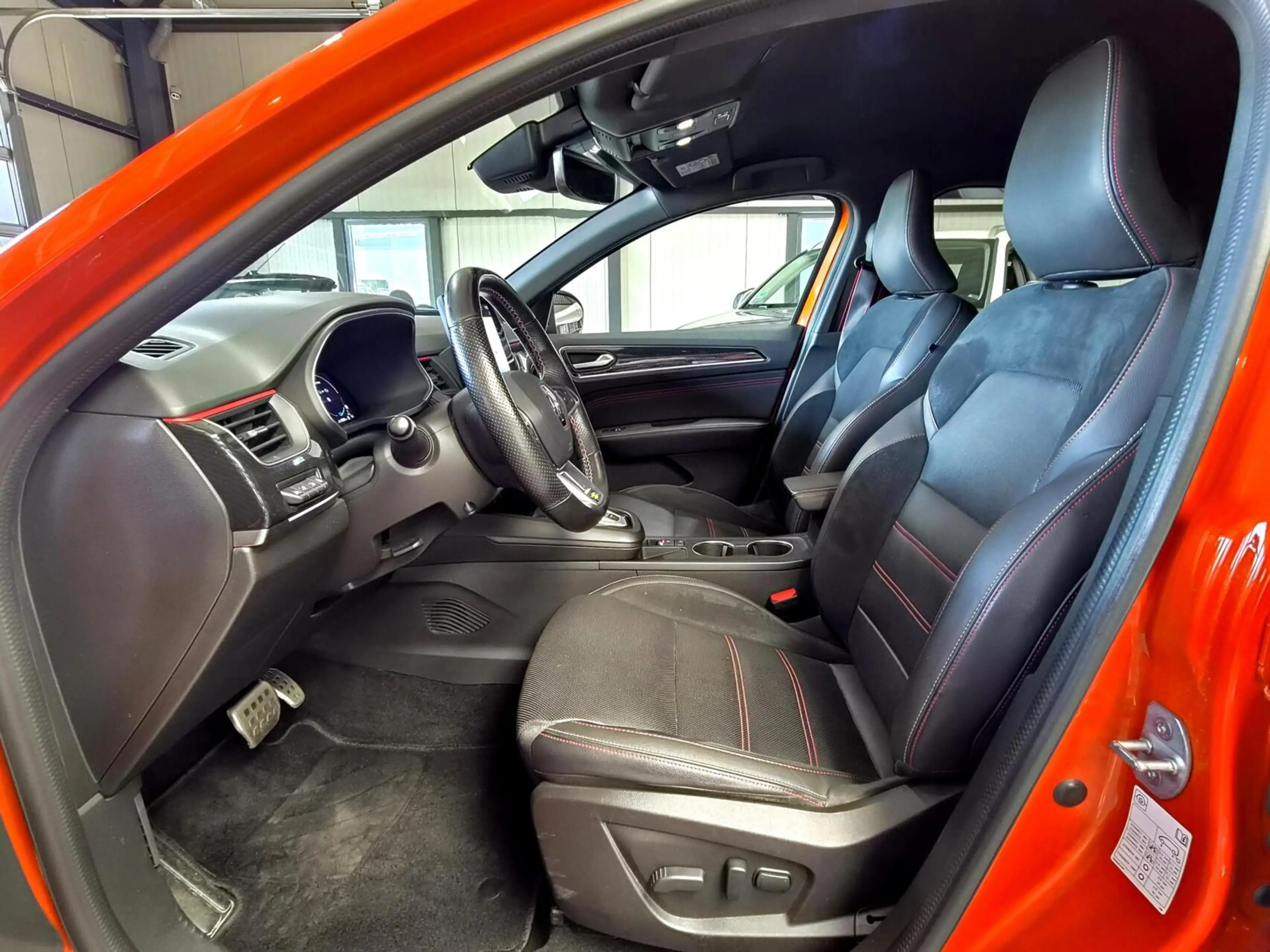 Renault Arkana 1.6 E-Tech Hybrid 145 R.S. Line — photo 4