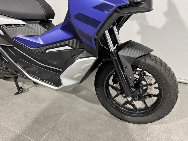 Aprilia SR GT 200 - foto 3