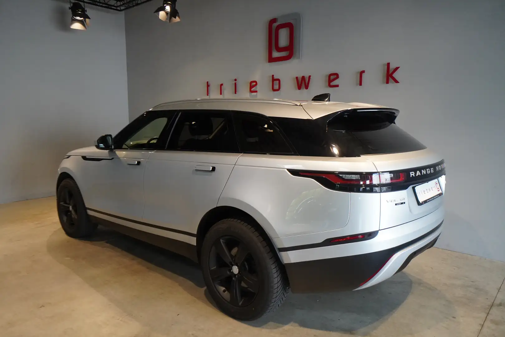 Land Rover Range Rover Velar 2.0d S-Panorama-Scheckheft gepfl.-Top Zustand Plateado - 2