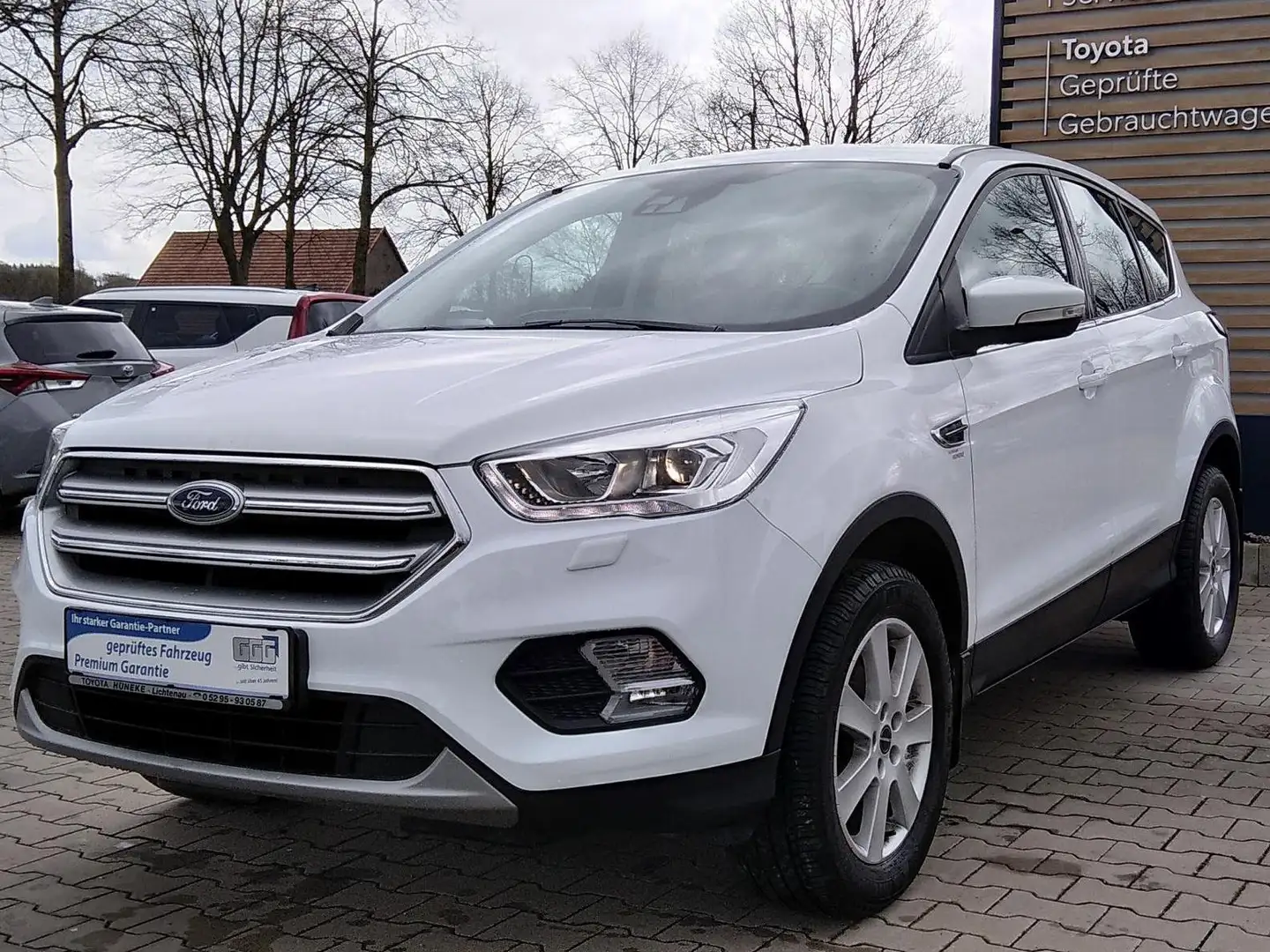 Ford Kuga 1.5 EcoBoost, Alu, Klima, Tempomat Weiß - 1