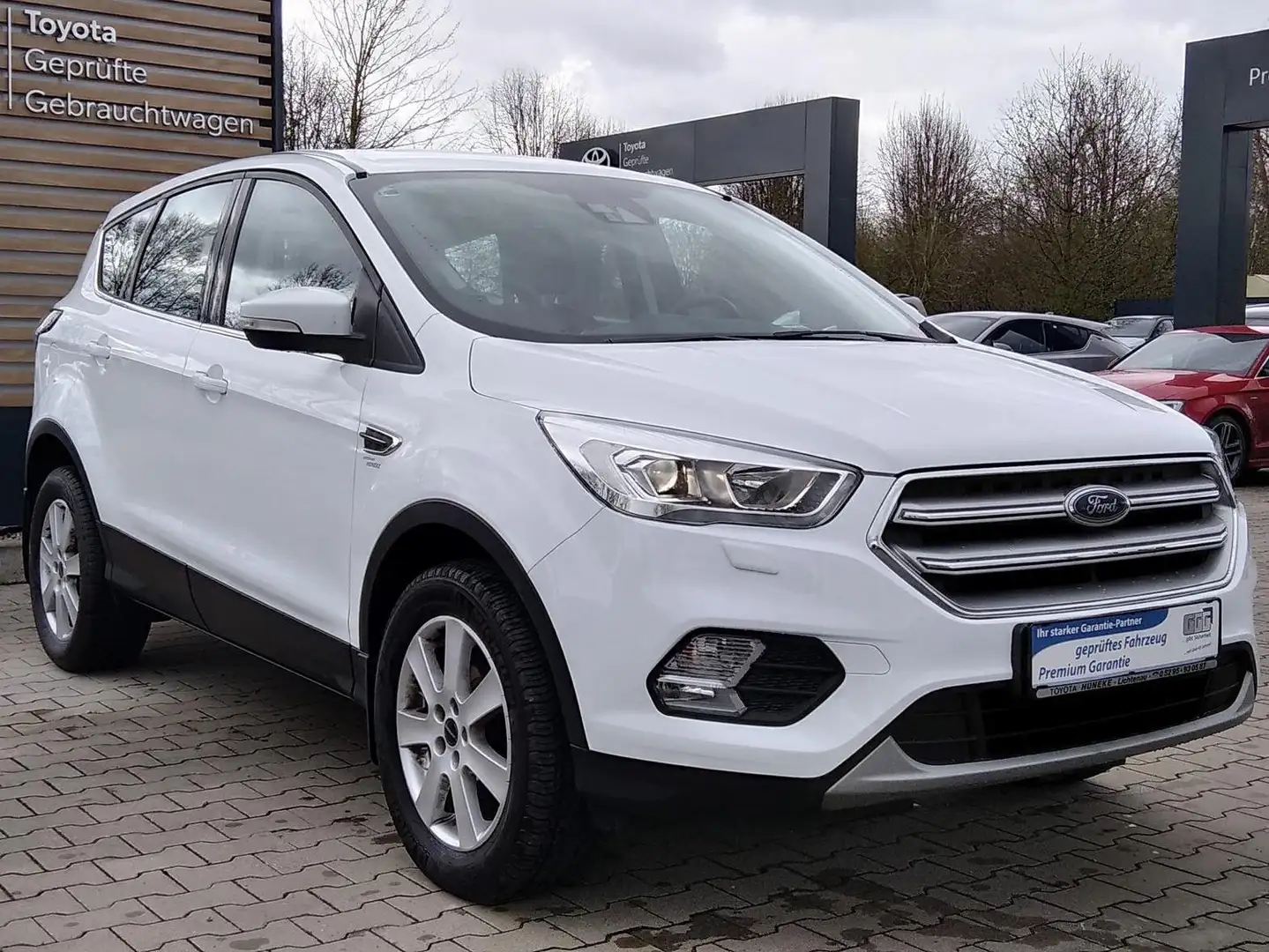 Ford Kuga 1.5 EcoBoost, Alu, Klima, Tempomat Weiß - 2