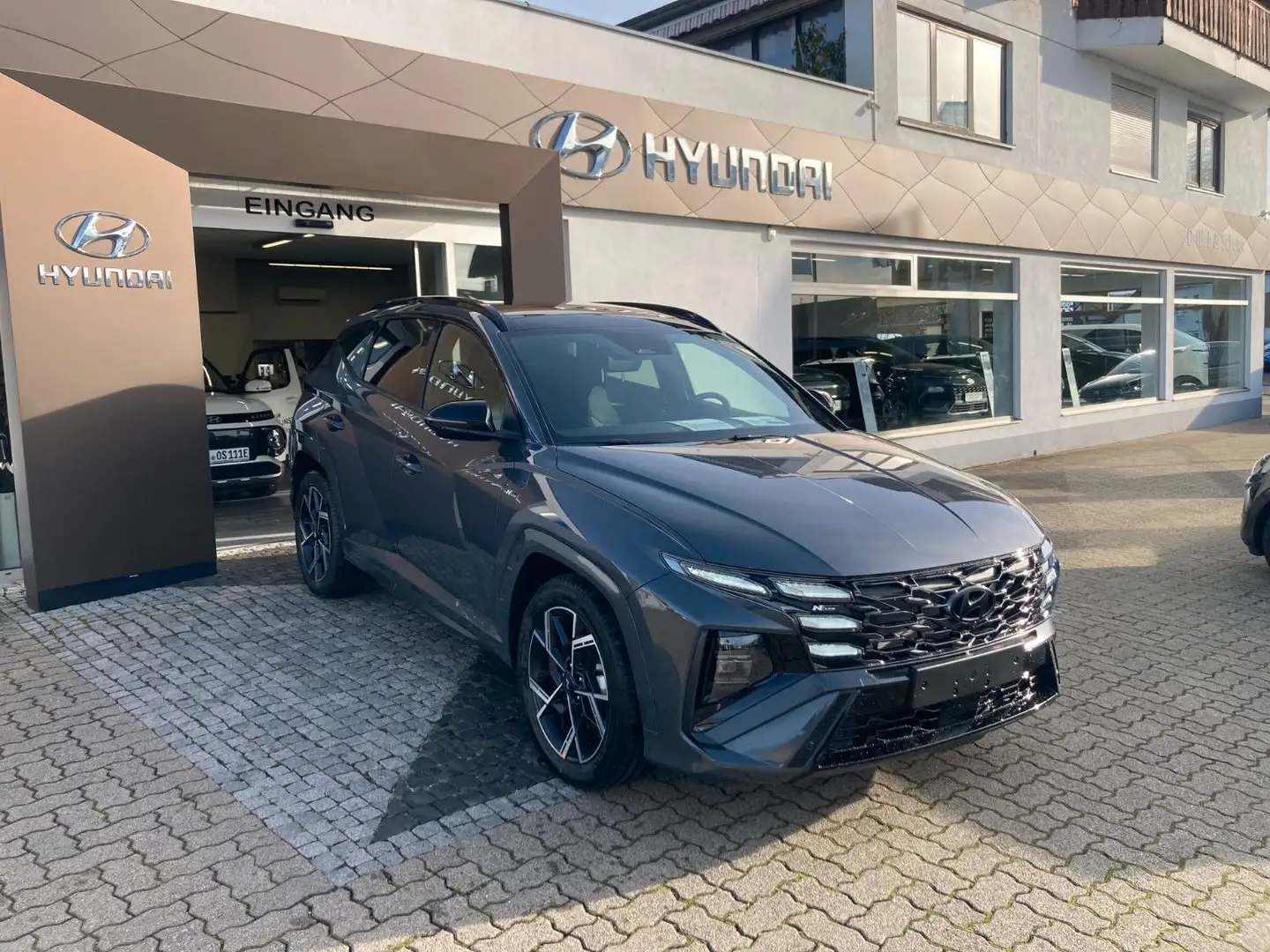 Hyundai TUCSON 1.6 T-GDI DCT 4WD N-LineX +Assistenz+Pano Grijs - 1