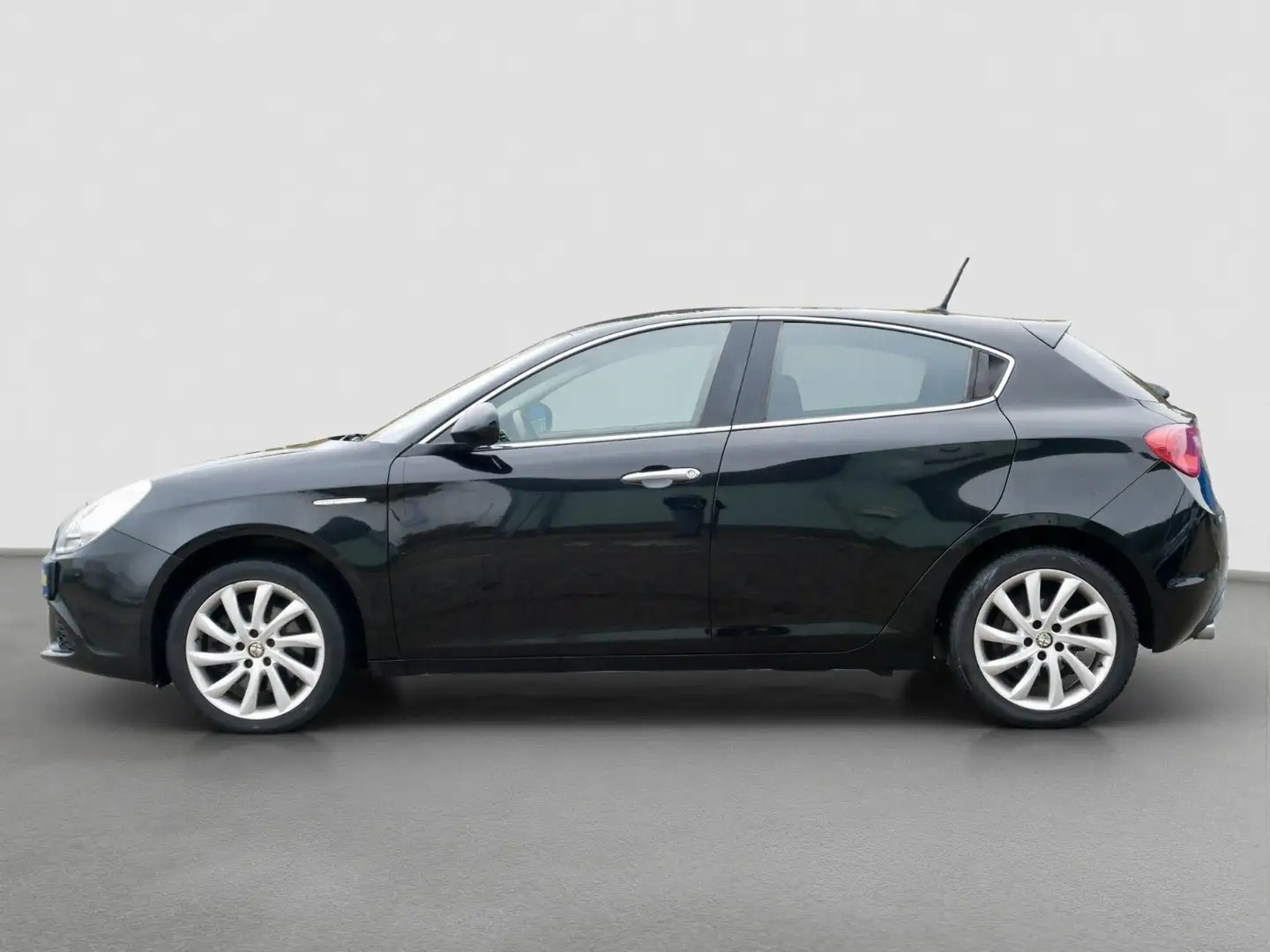 Alfa Romeo Giulietta Turismo+NAVI+Tempomat+S-Heft Nero - 2
