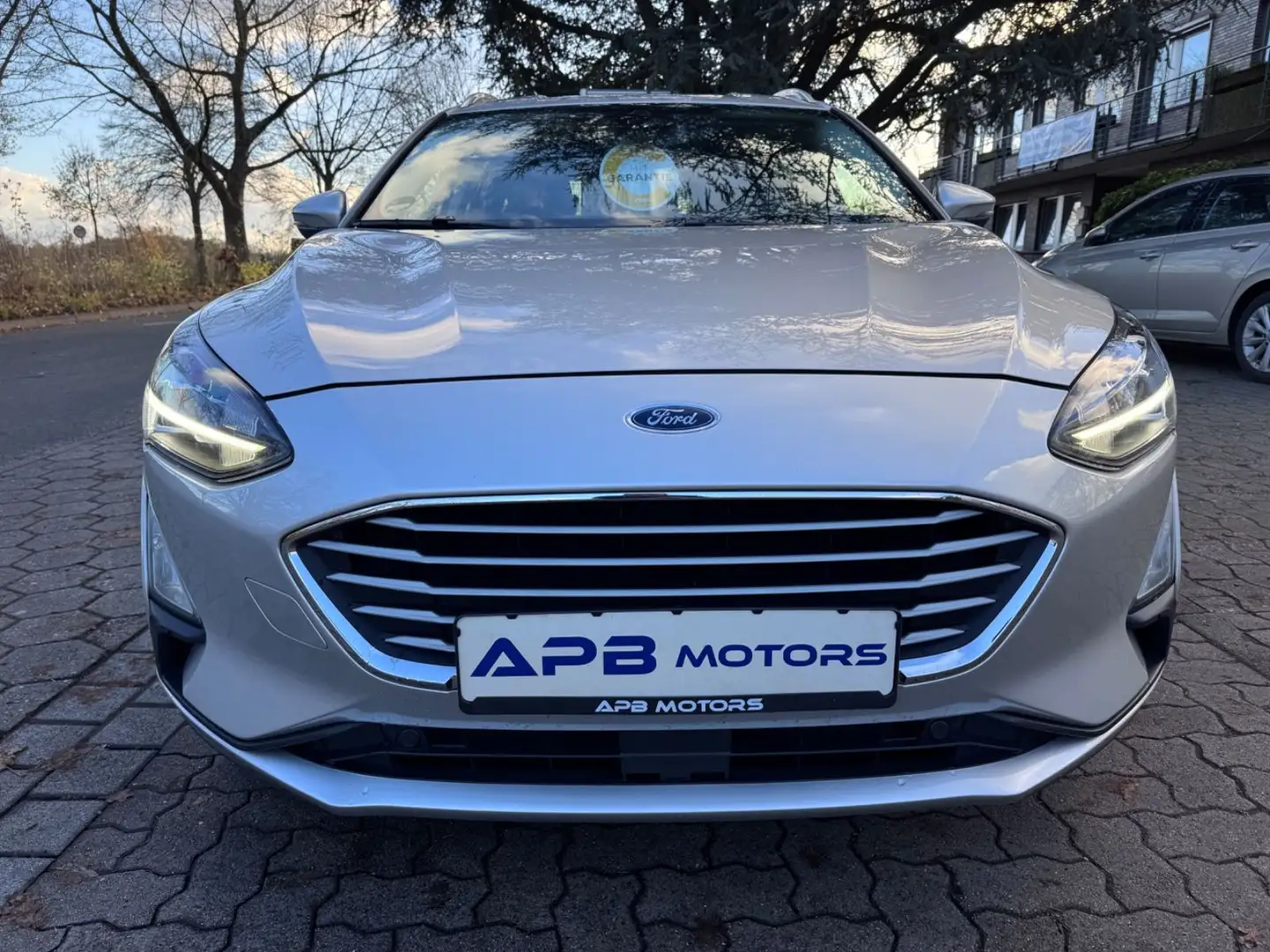 Ford Focus FOCUS TURNIER KAMERA STANDHEIZUNG LED AHK SPURP. Silber - 2