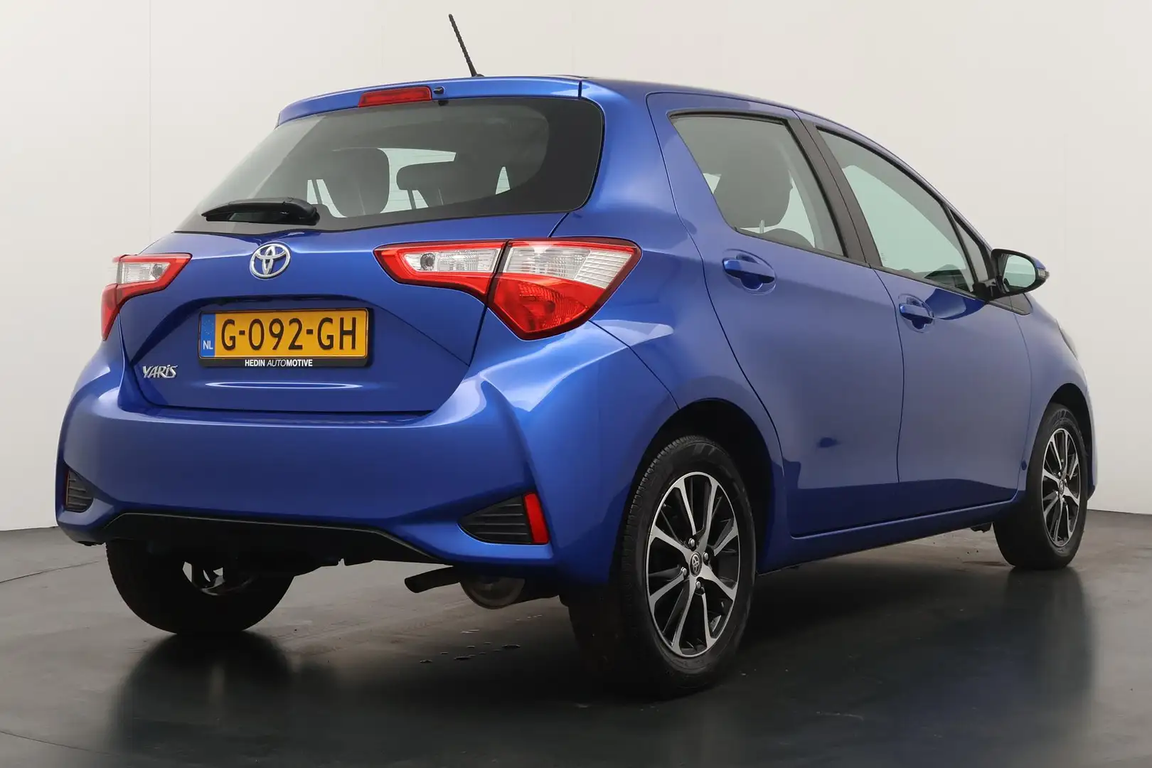 Toyota Yaris 1.0 72pk VVT-i Connect | Airco | Parkeer Camera | Bleu - 2