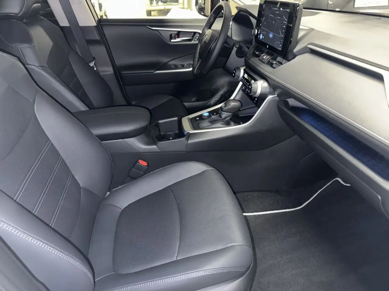 Toyota RAV 4 Hybrid 4x2 Lounge Navi,Leder,360°,JBL,ACC,Totwinke 9