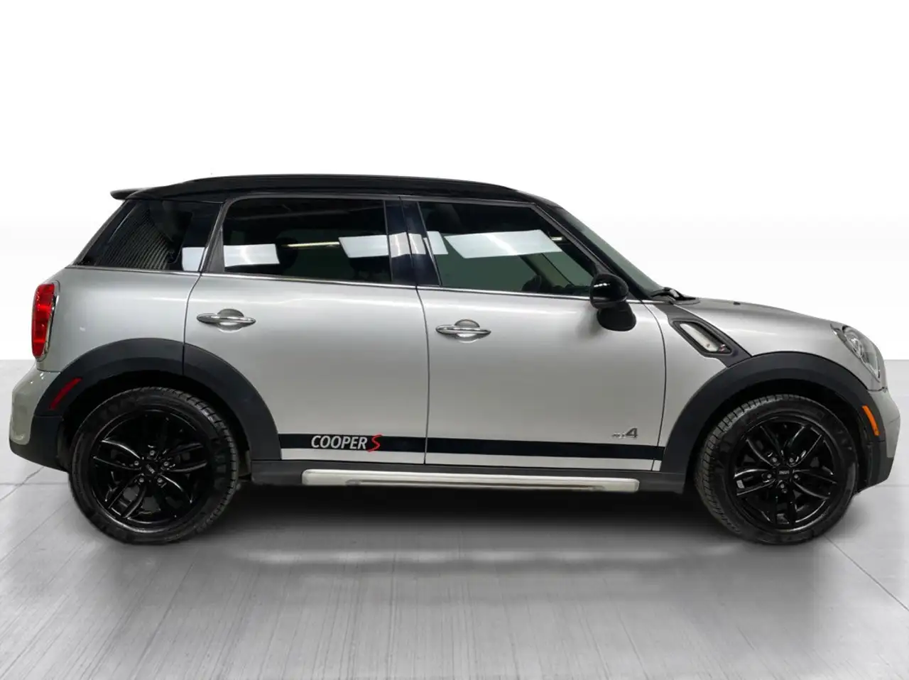 MINI Cooper Countryman снимка MINI Cooper Countryman