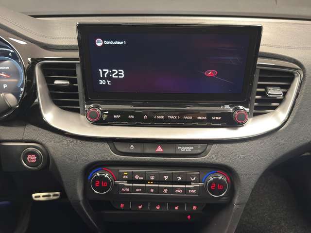 Kia XCeed — photo 17
