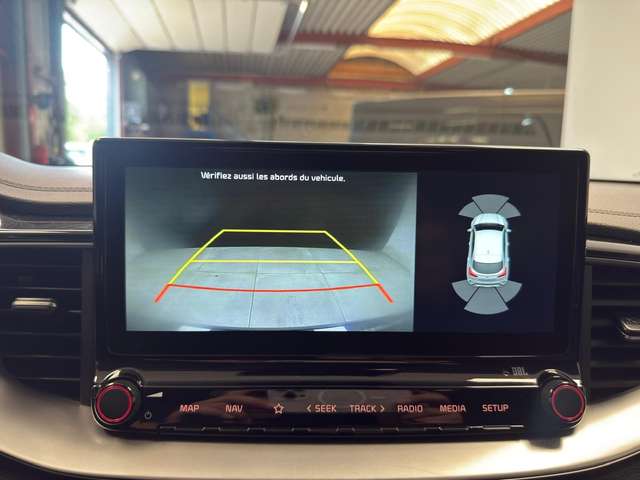 Kia XCeed — photo 19