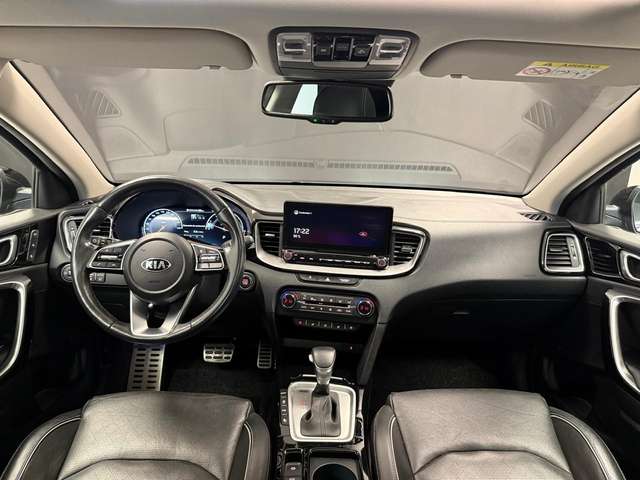 Kia XCeed — photo 9